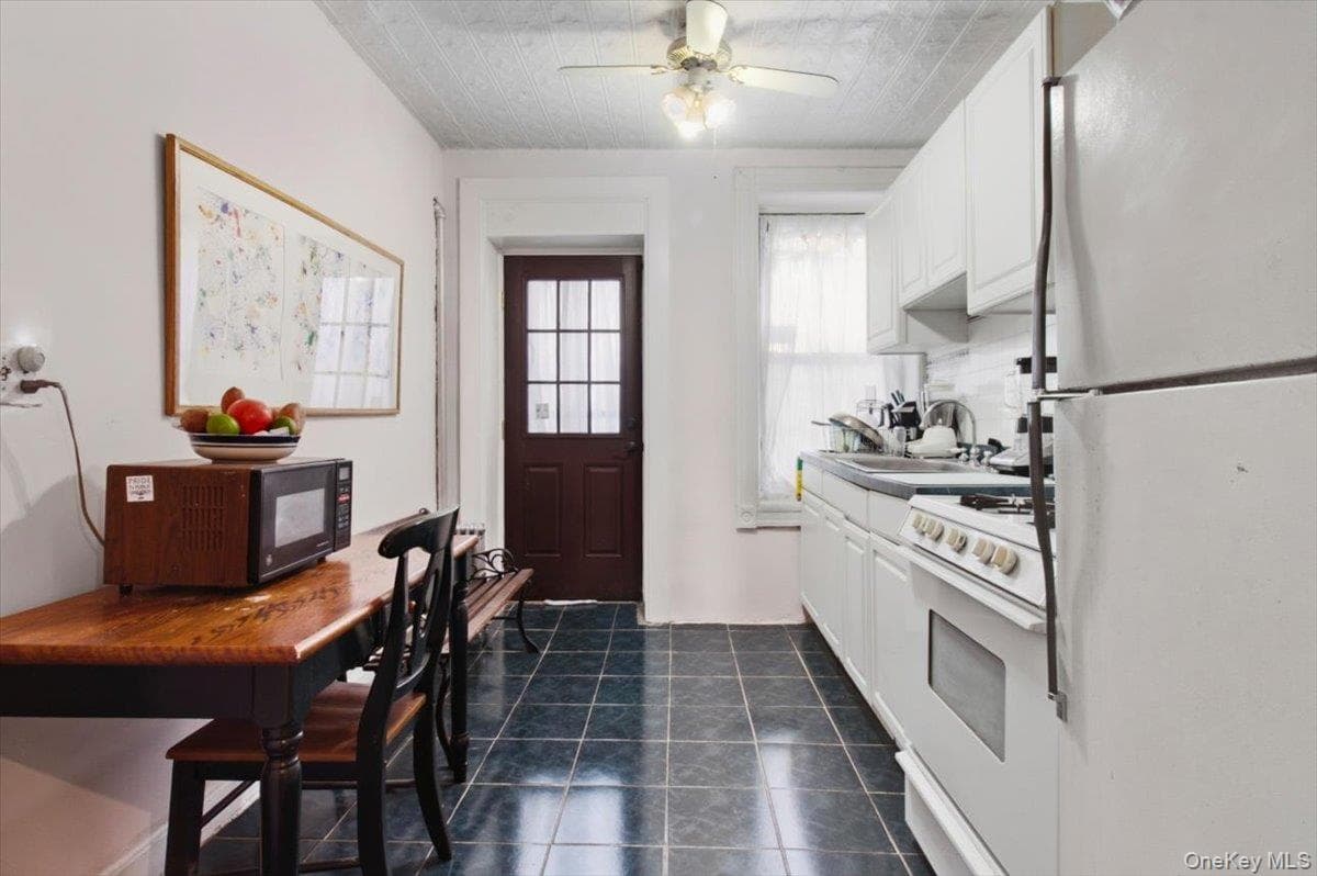 107 W 131st Street thumbnail 13