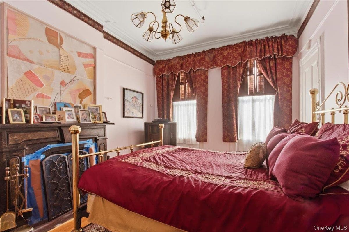 107 W 131st Street thumbnail 31
