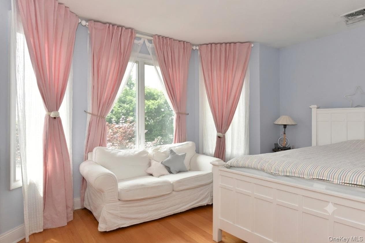 245 Harbor Hill Road thumbnail 24