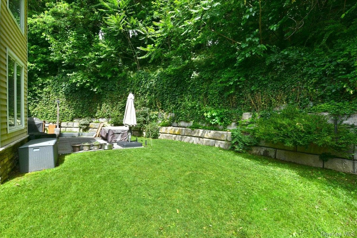 245 Harbor Hill Road thumbnail 30