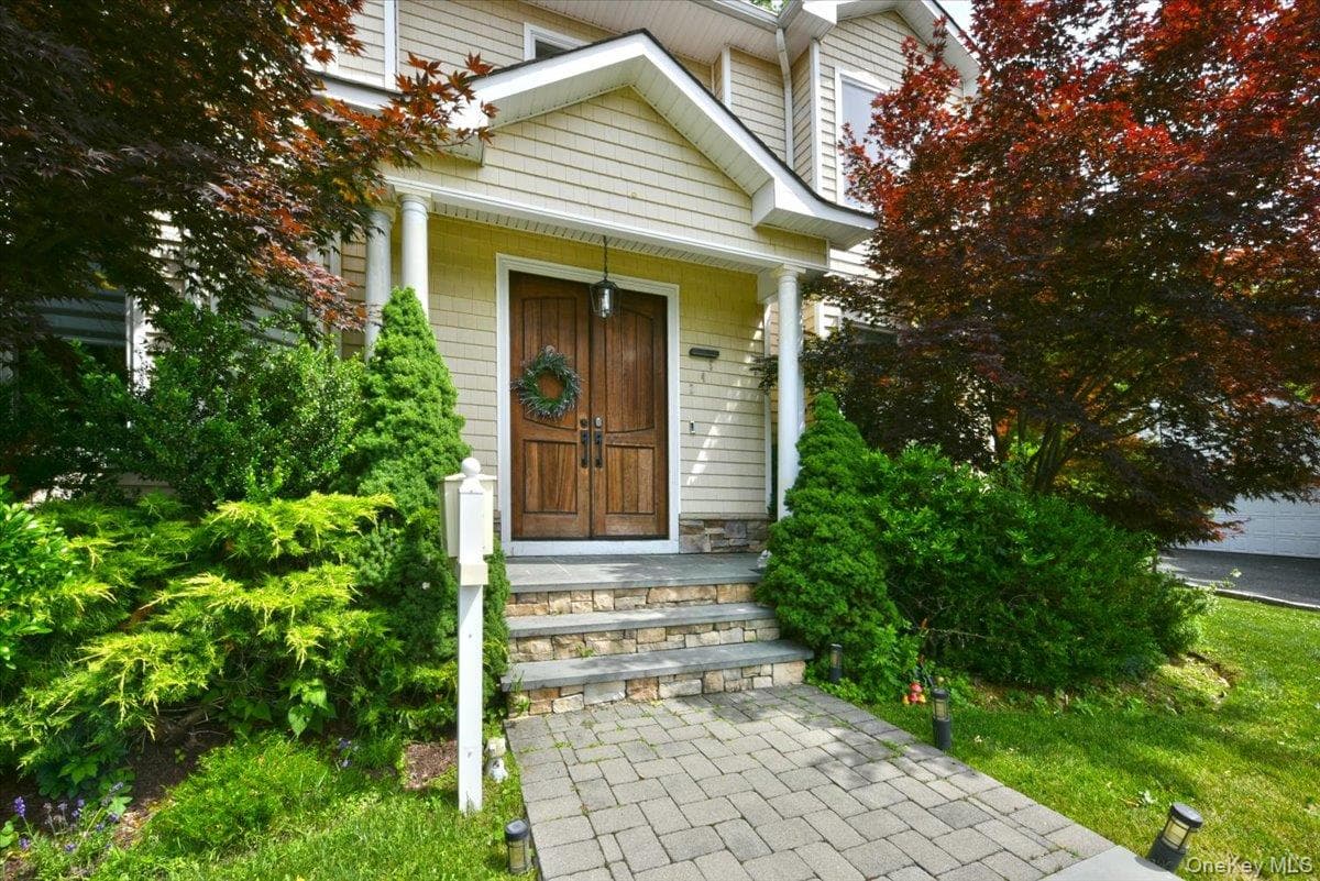 245 Harbor Hill Road thumbnail 3