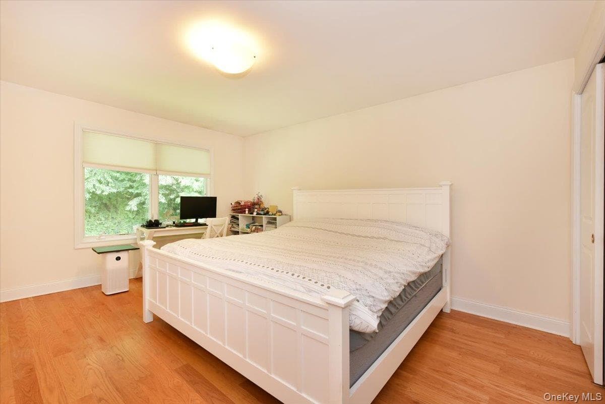 245 Harbor Hill Road thumbnail 26