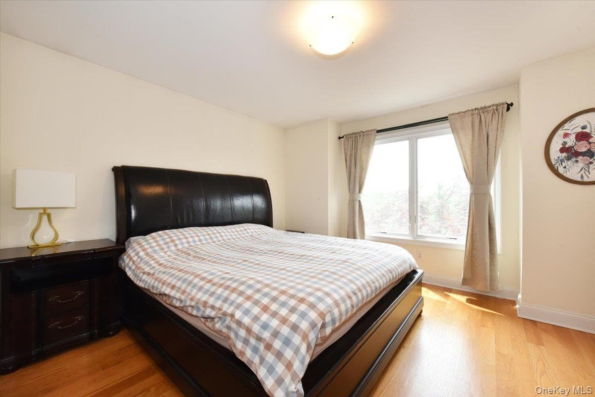 245 Harbor Hill Road thumbnail 27