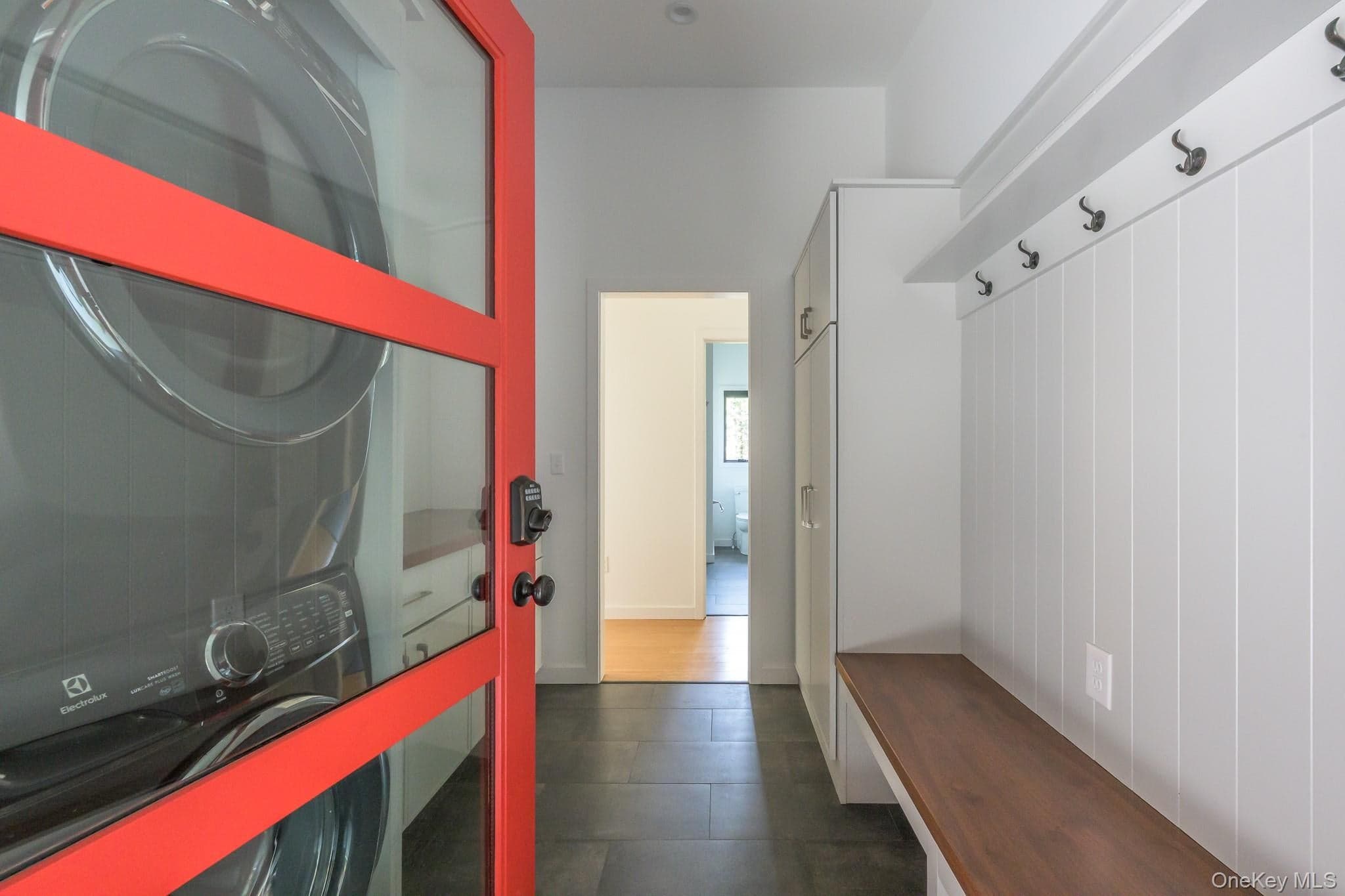 501 Birch Street thumbnail 24