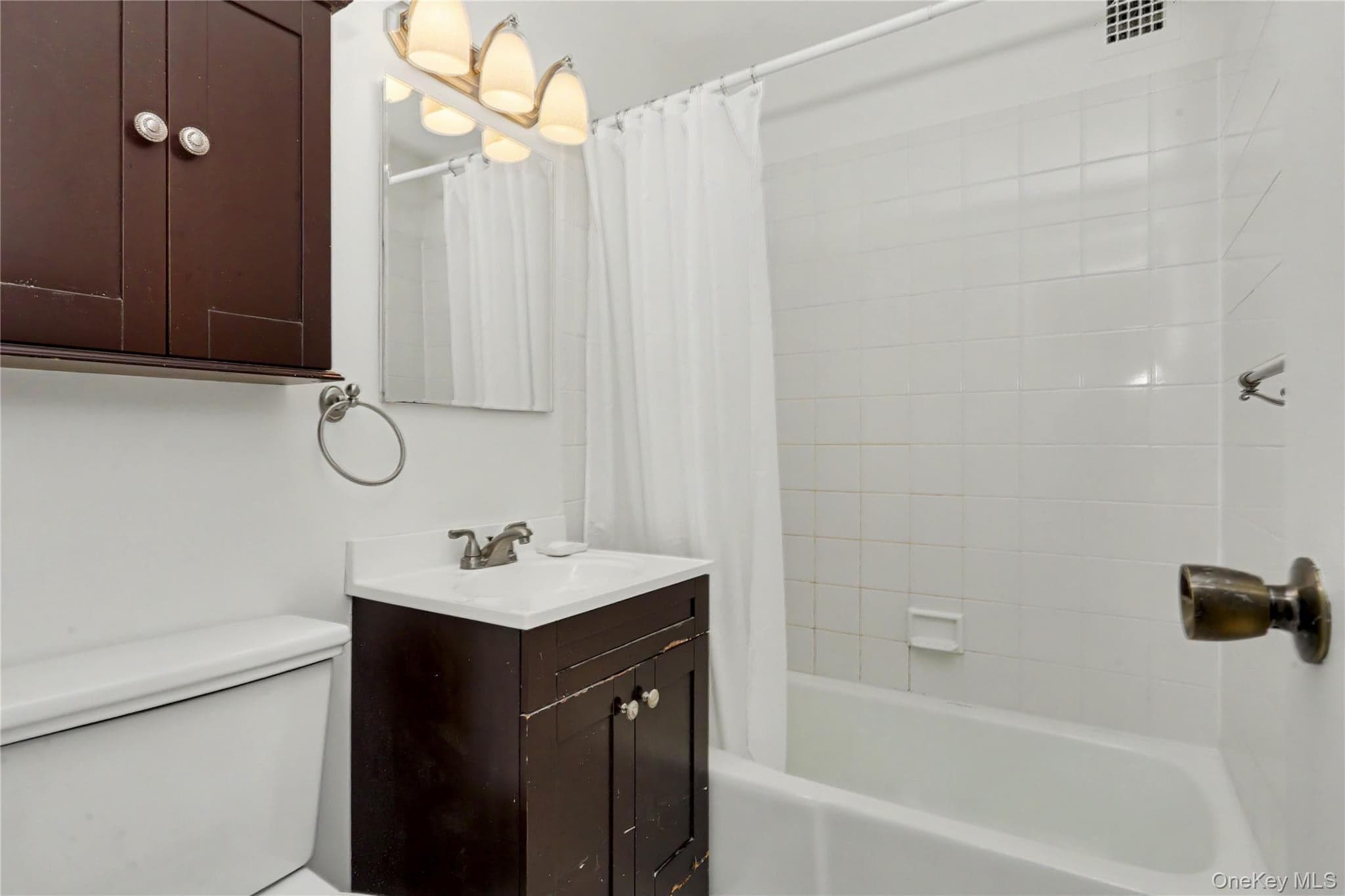 60 Barker ST Unit: 323 thumbnail 6