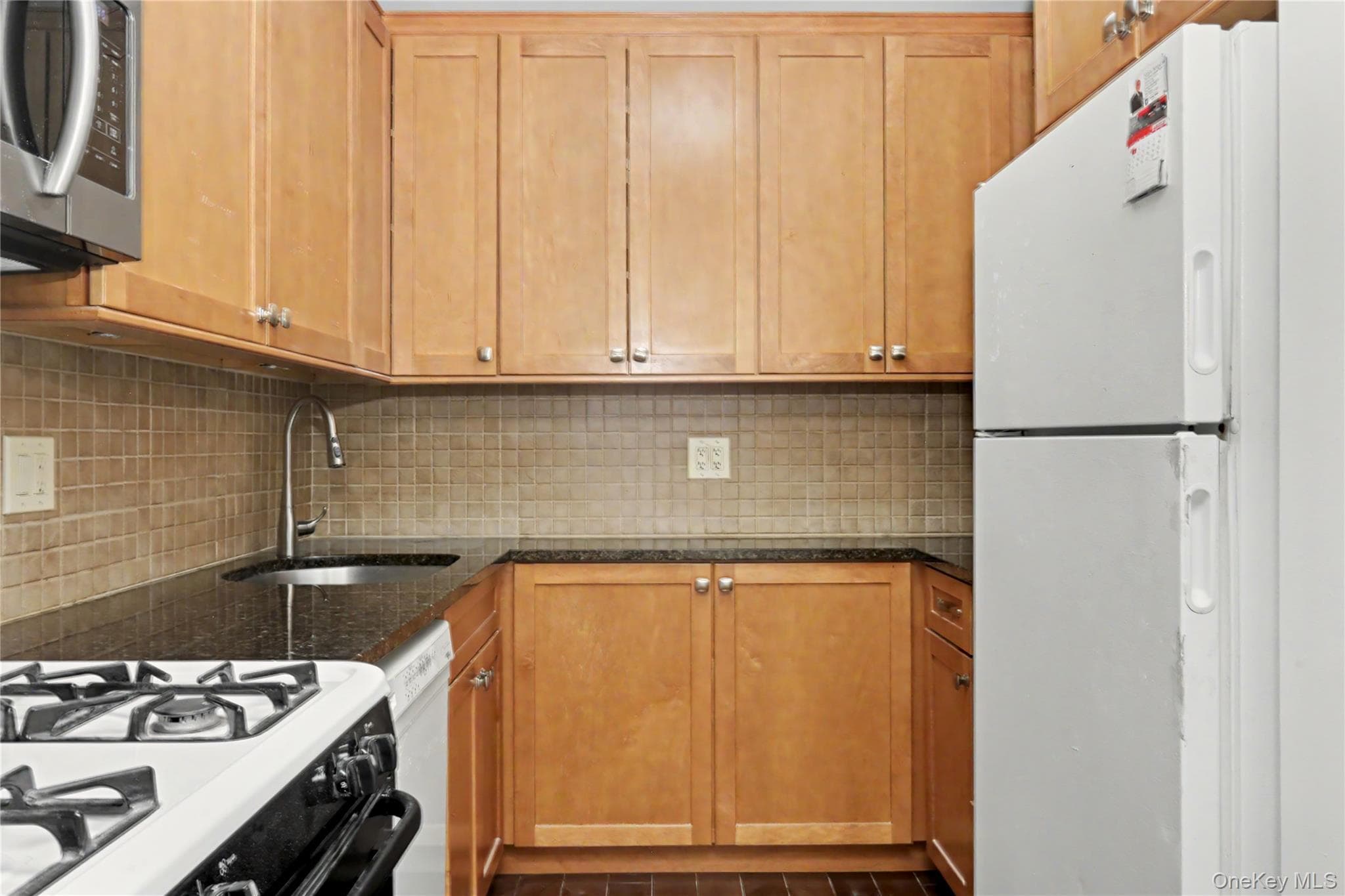 60 Barker ST Unit: 323 thumbnail 10