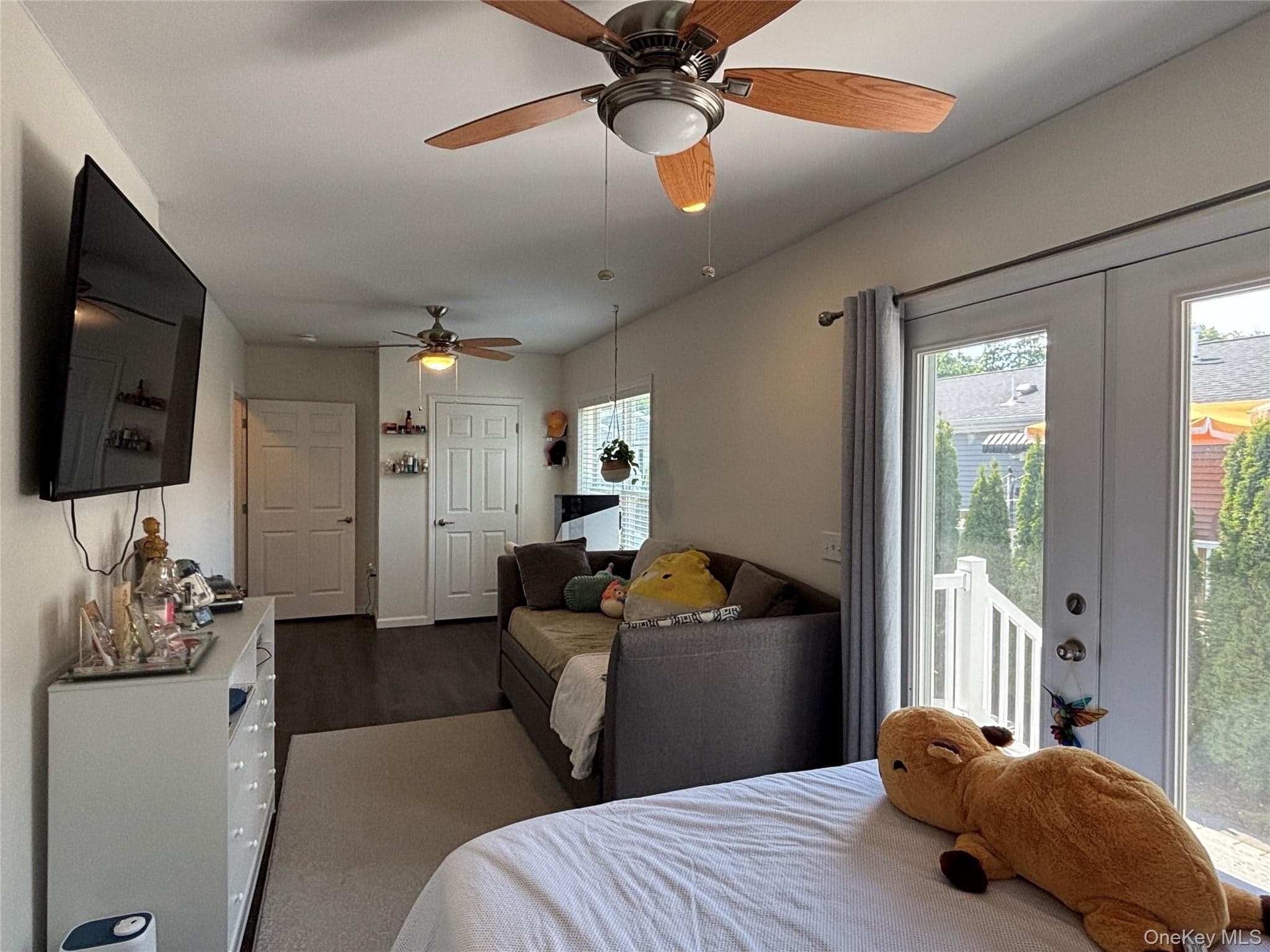 1661 Old Country Road Unit: 563 thumbnail 22
