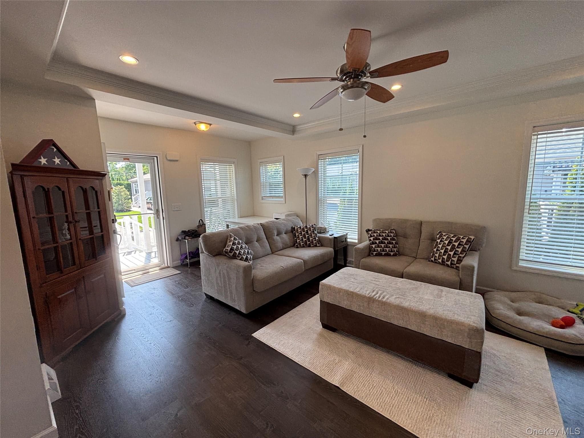 1661 Old Country Road Unit: 563 thumbnail 10