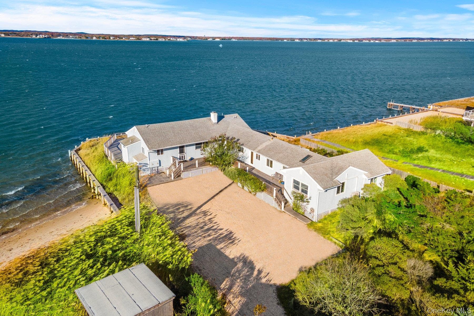 654A Dune Road thumbnail 37