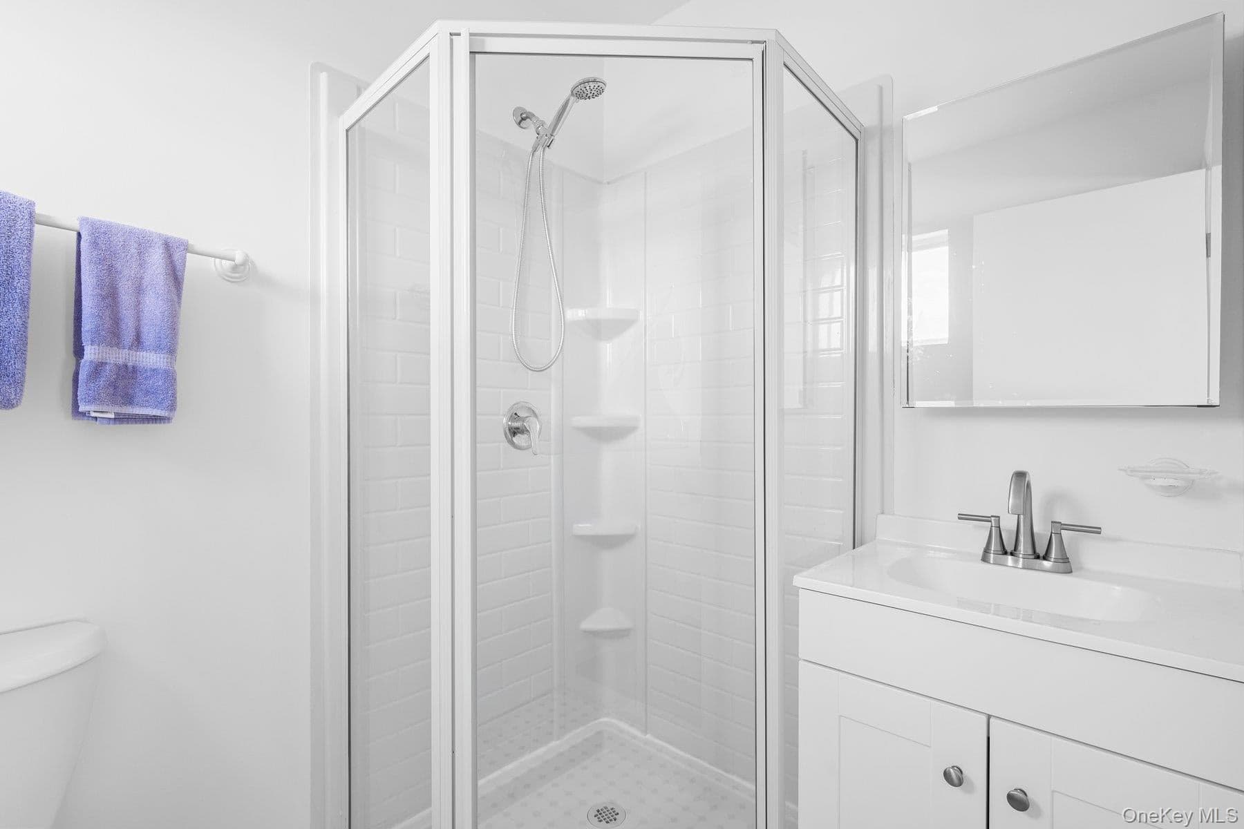 654A Dune Road thumbnail 16