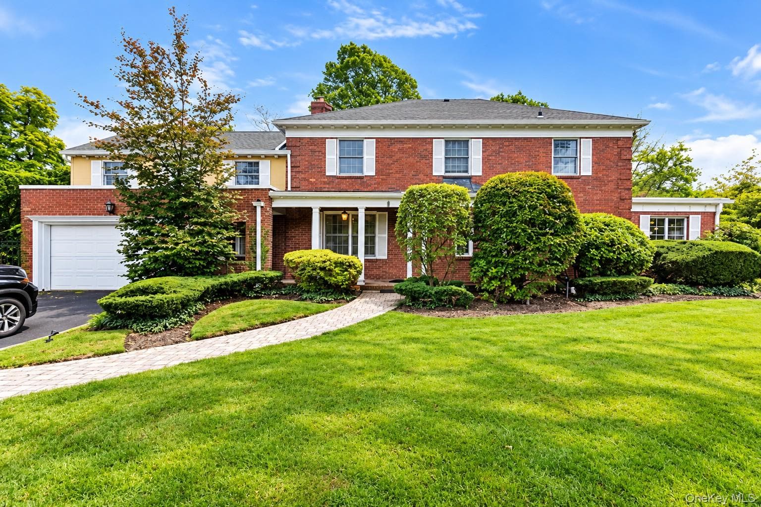 8 Keewaydin Road, Lawrence