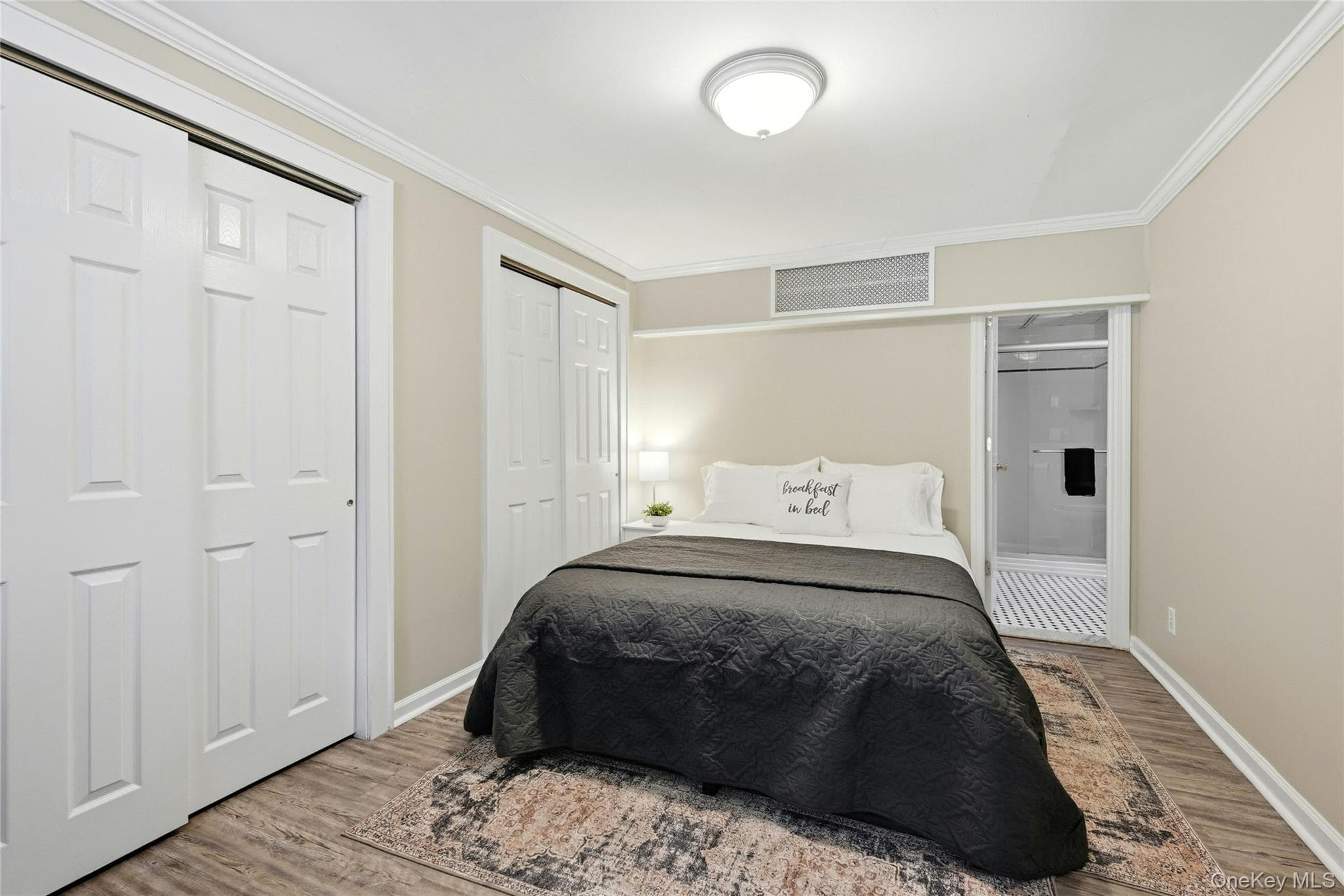 18 Washington Place thumbnail 27
