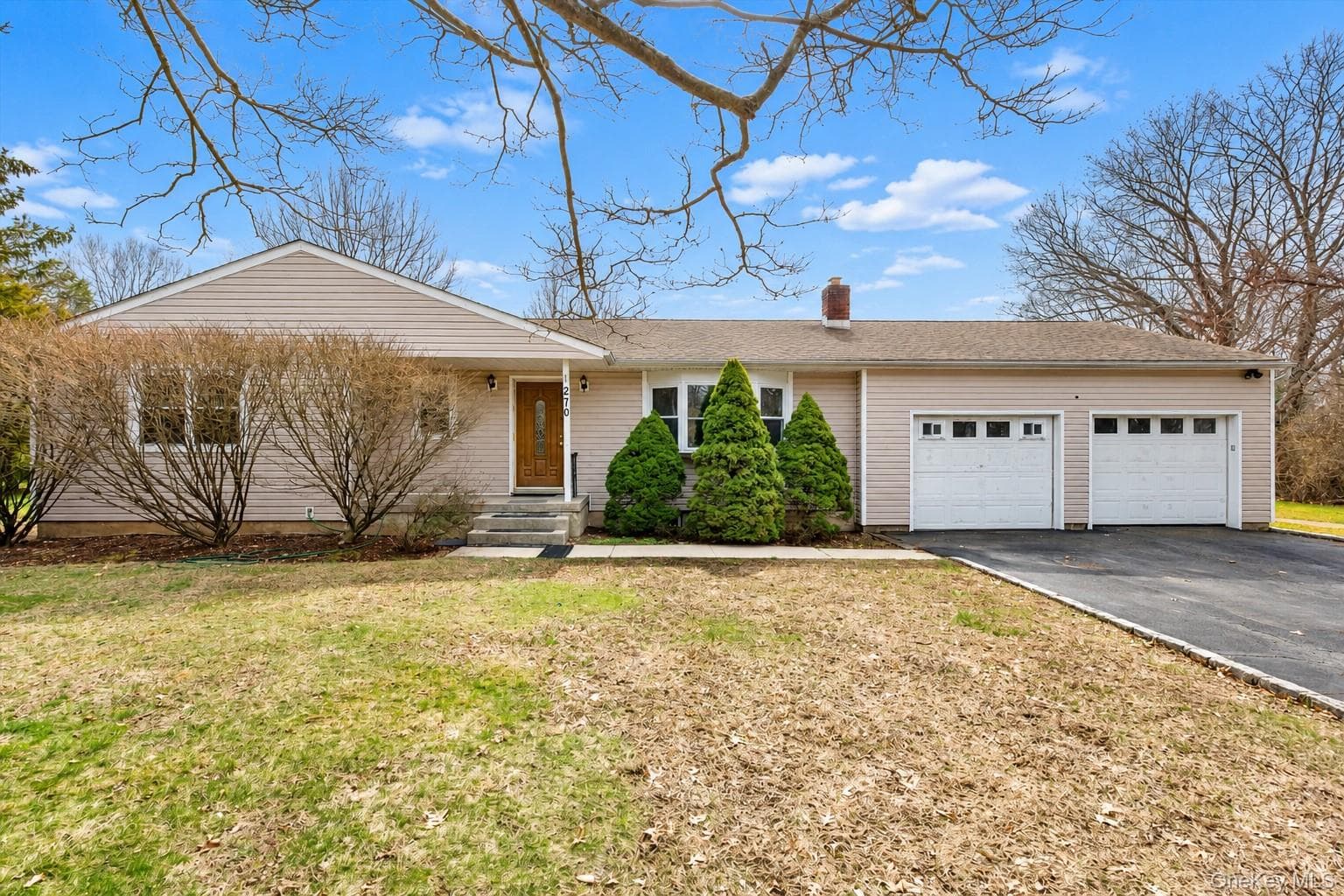 270 Old Commack Road thumbnail 2