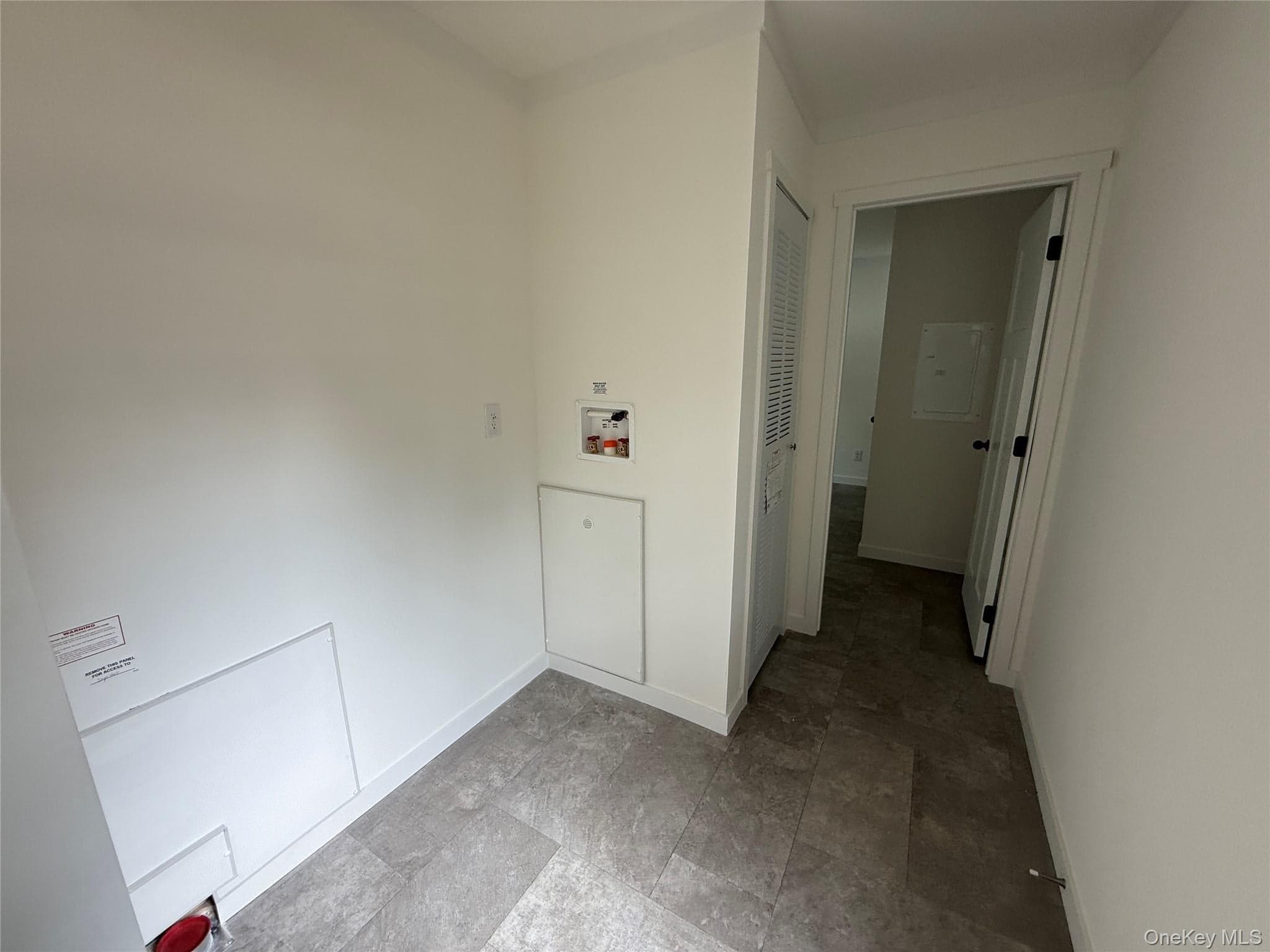 114 Forest Park (aka Hubert St) thumbnail 13
