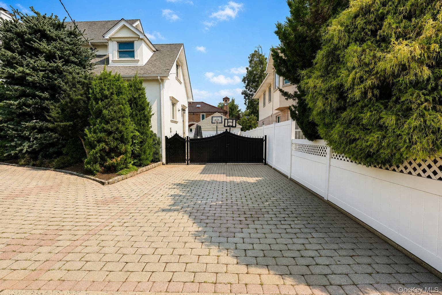 160-31 9th Avenue thumbnail 2