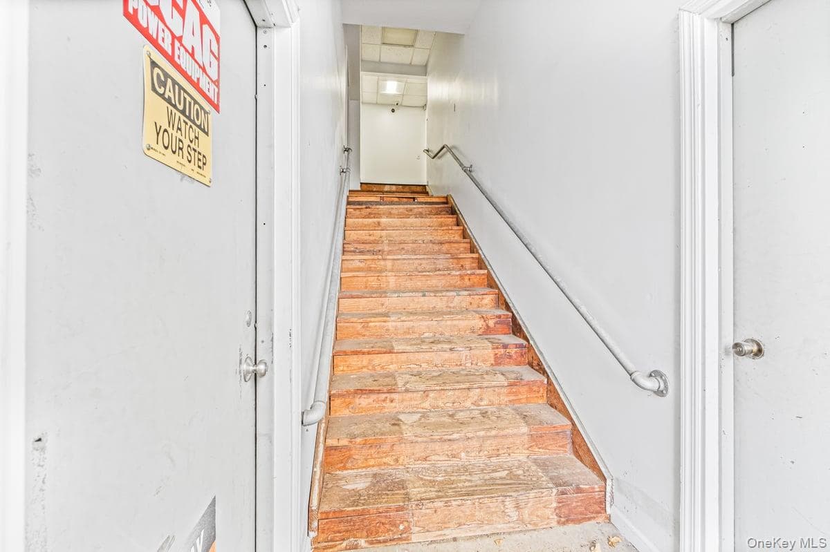 75 Windsor Avenue thumbnail 10