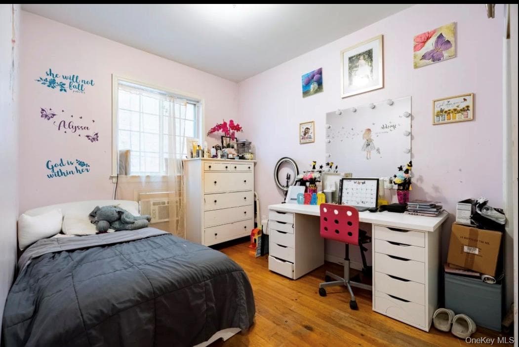 1496 Hicks Street thumbnail 18