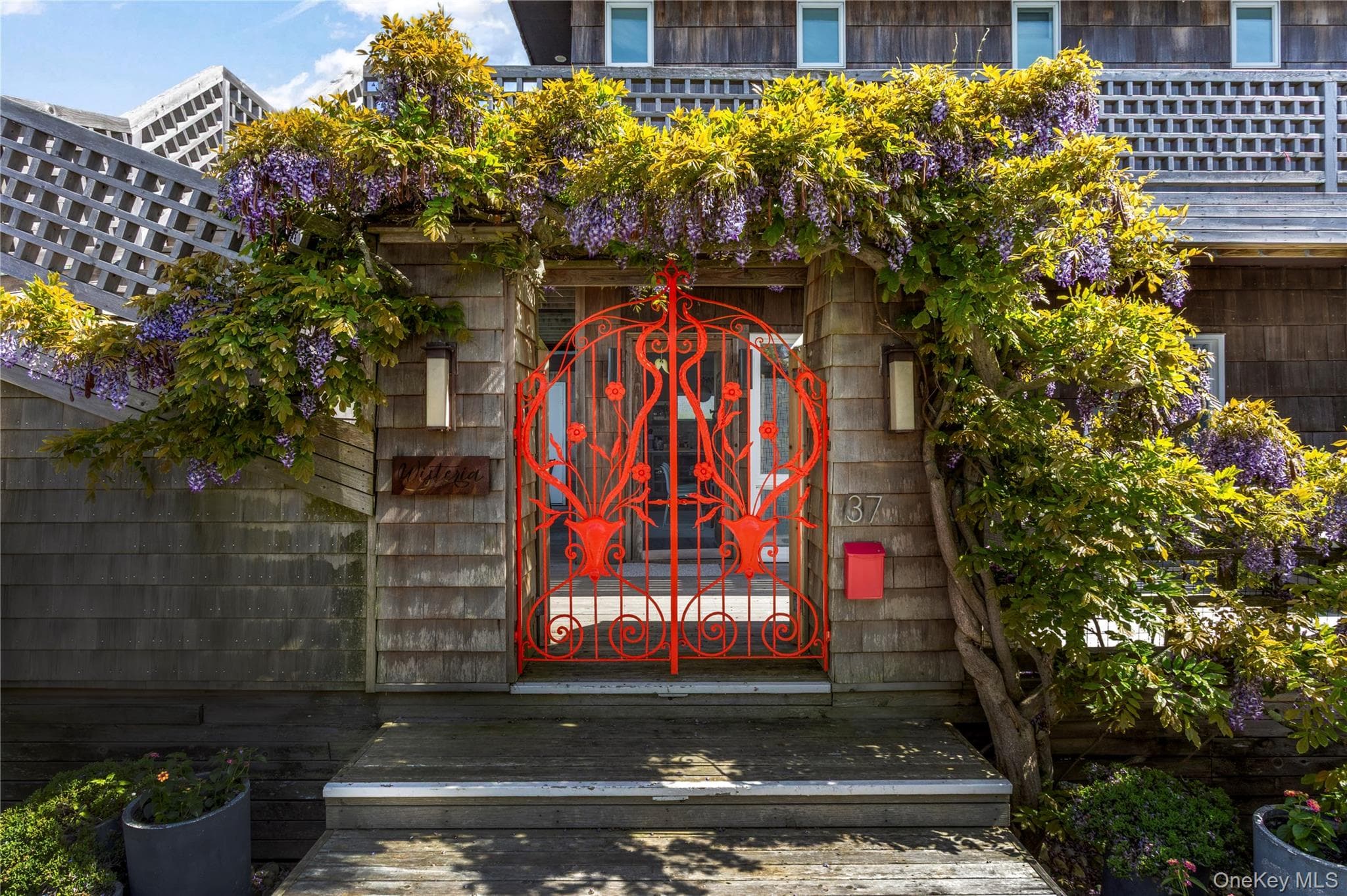 37 Bayview Walk photo 1