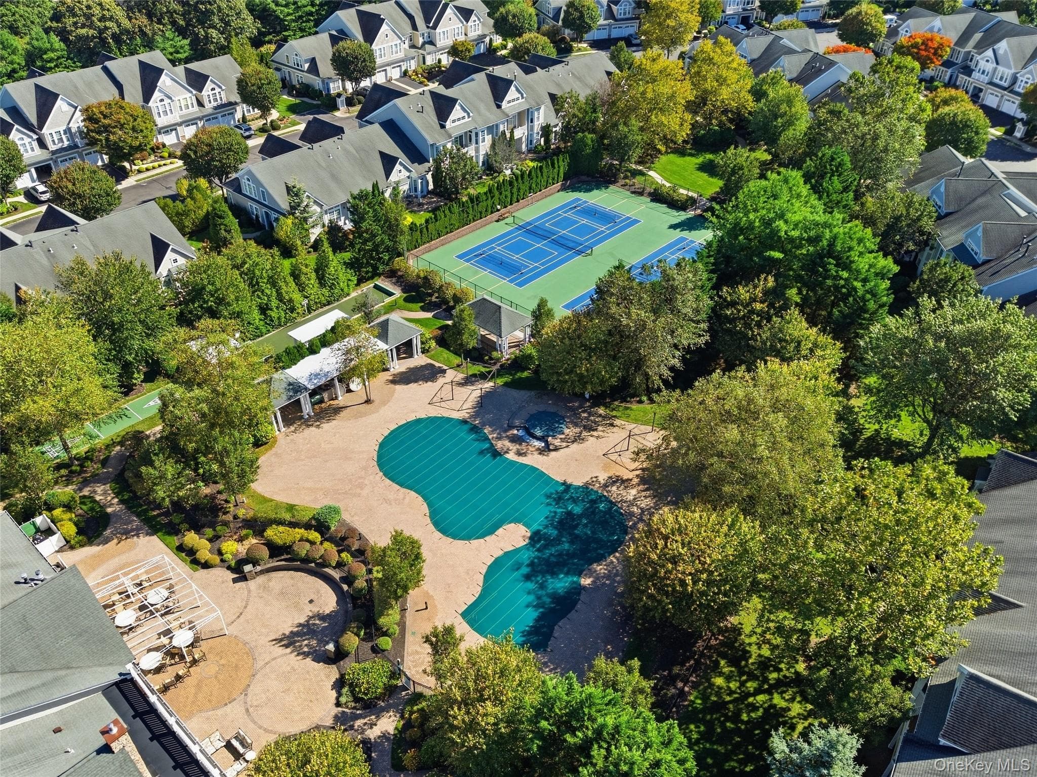163 Symphony Drive thumbnail 40