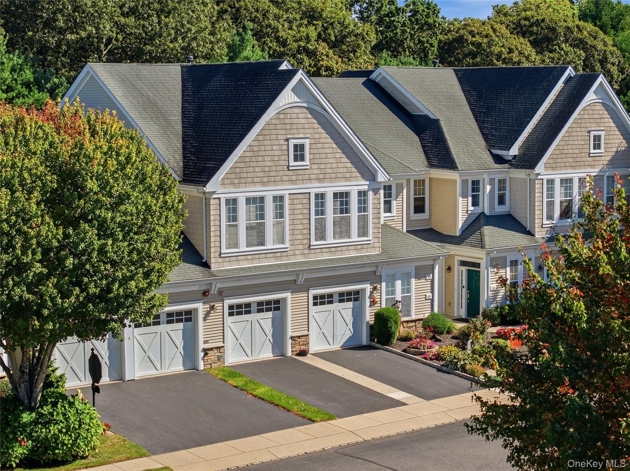 163 Symphony Drive thumbnail 35