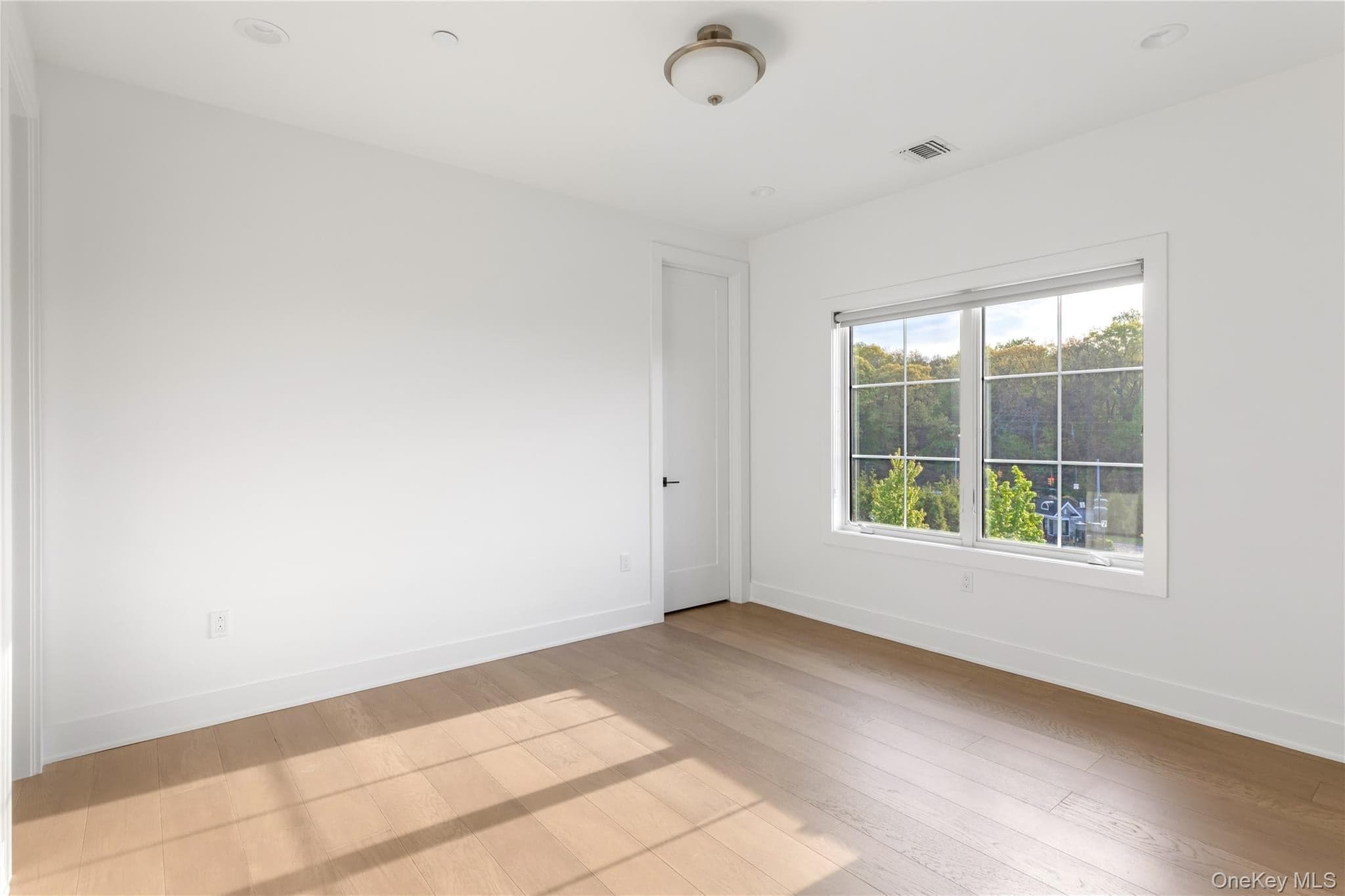 1 Sequoia Circle thumbnail 34