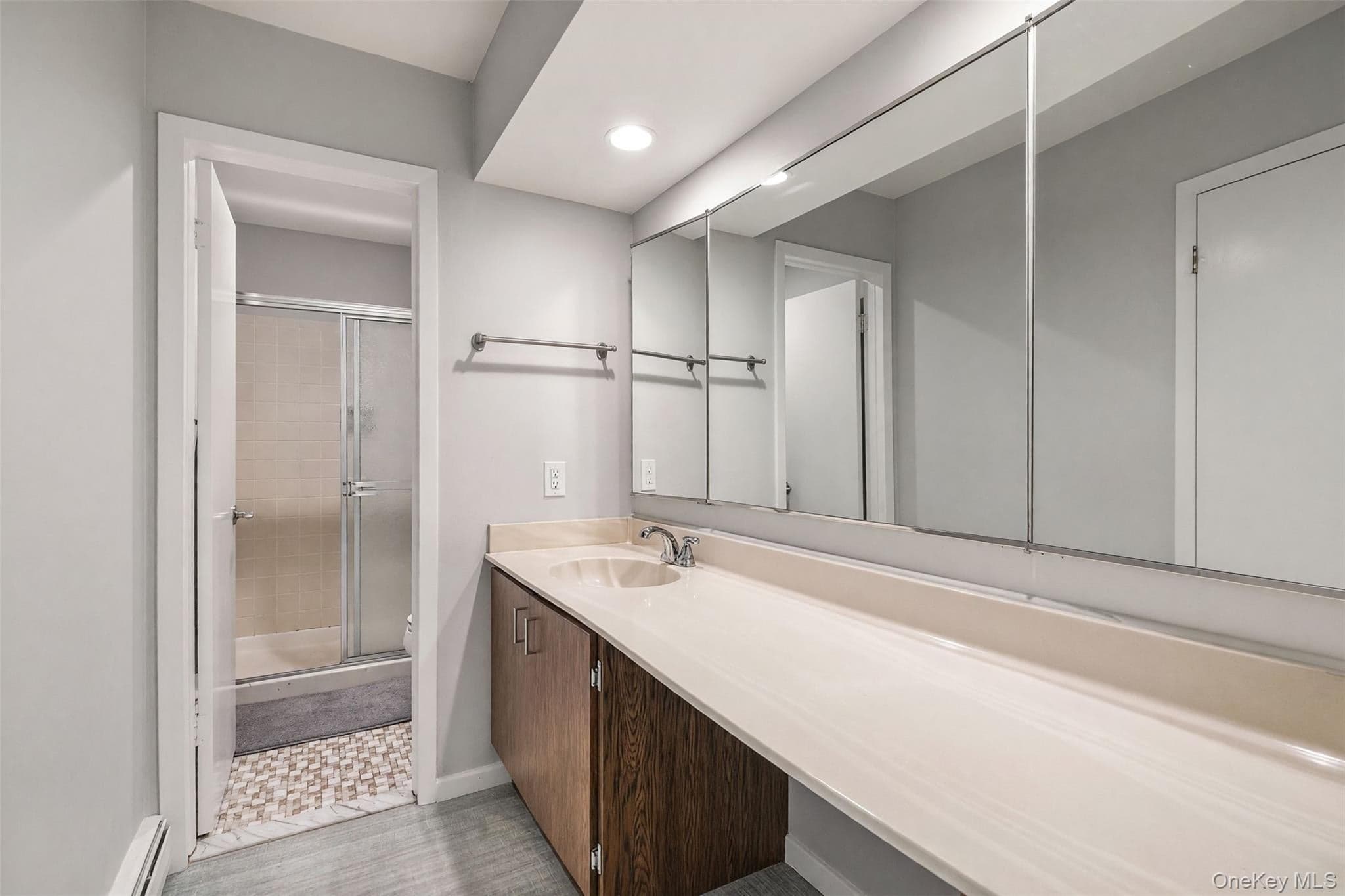 192 Ivy Hill Crescent thumbnail 16