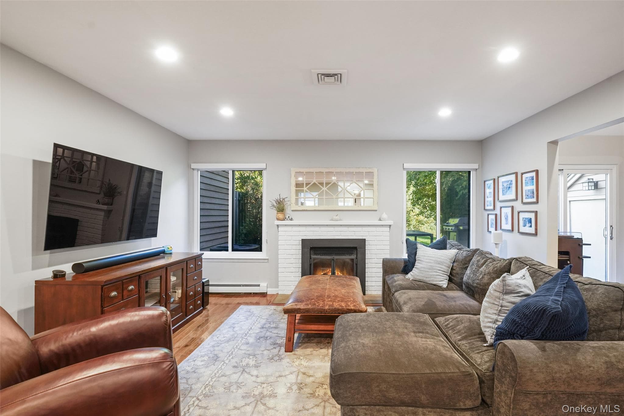 192 Ivy Hill Crescent thumbnail 4