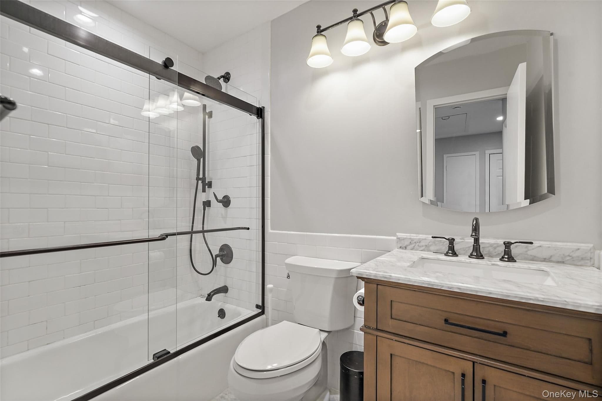 192 Ivy Hill Crescent thumbnail 18
