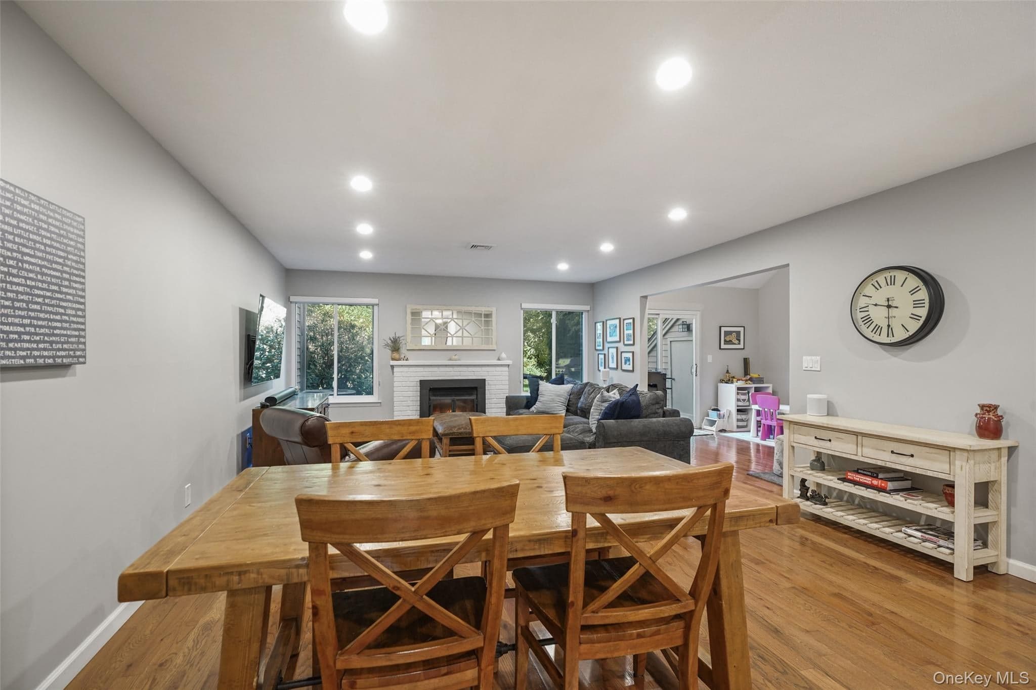 192 Ivy Hill Crescent thumbnail 7