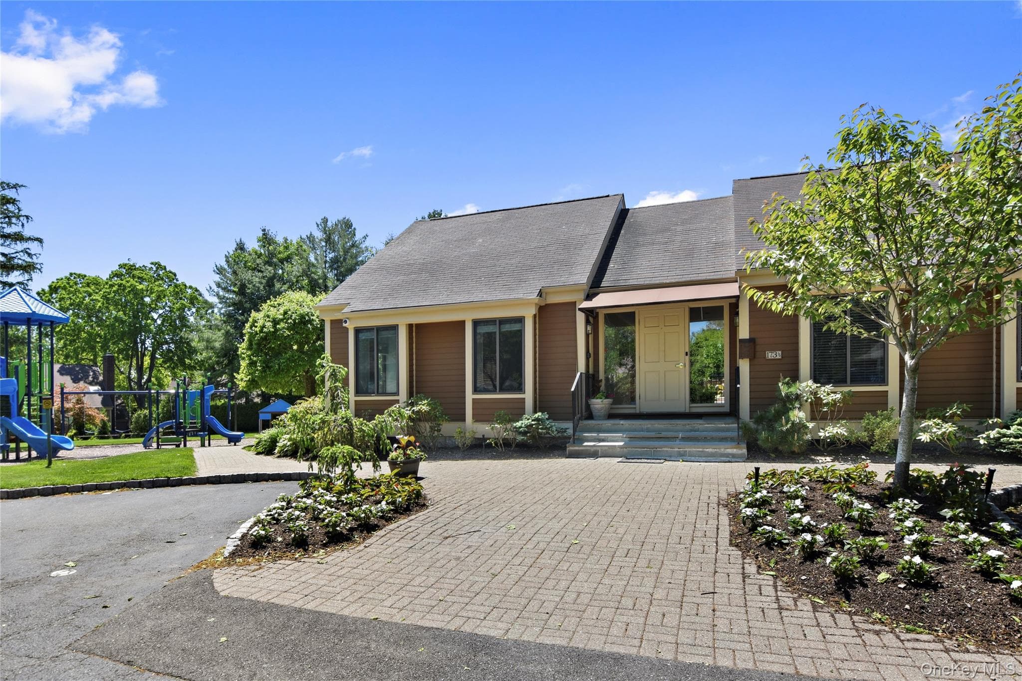 192 Ivy Hill Crescent thumbnail 25