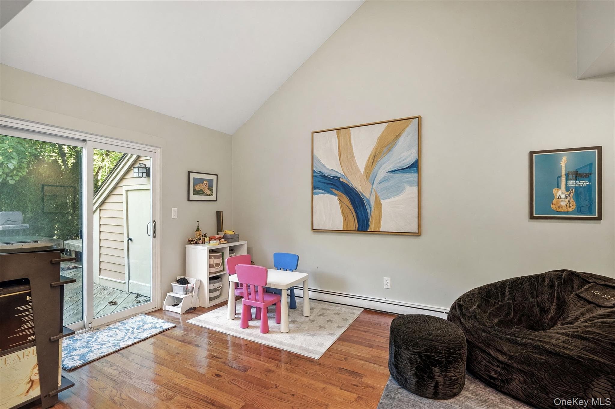 192 Ivy Hill Crescent thumbnail 8