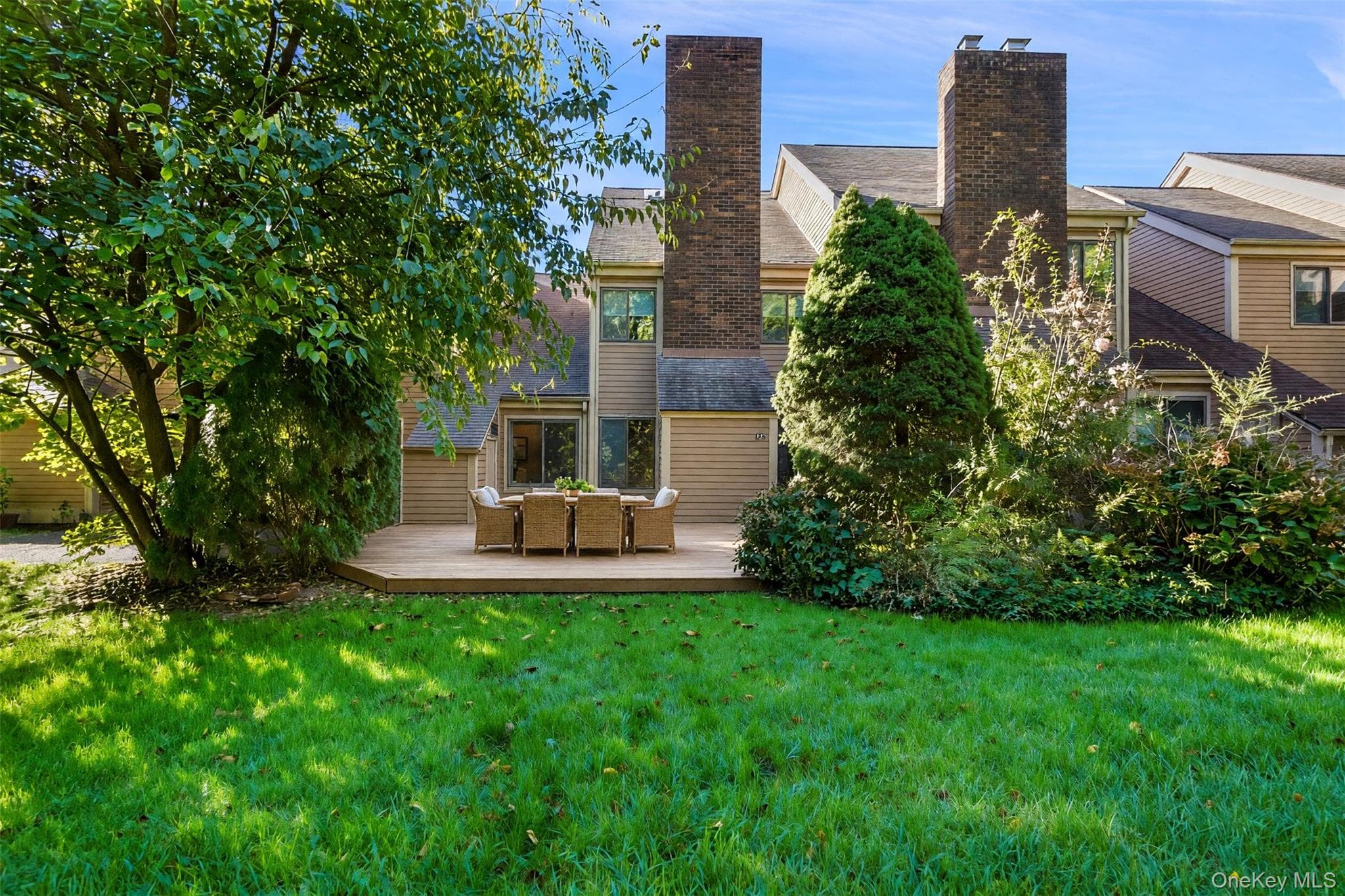 192 Ivy Hill Crescent thumbnail 2