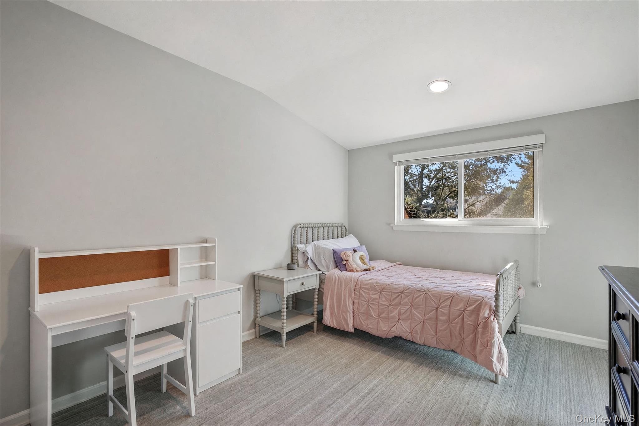 192 Ivy Hill Crescent thumbnail 17