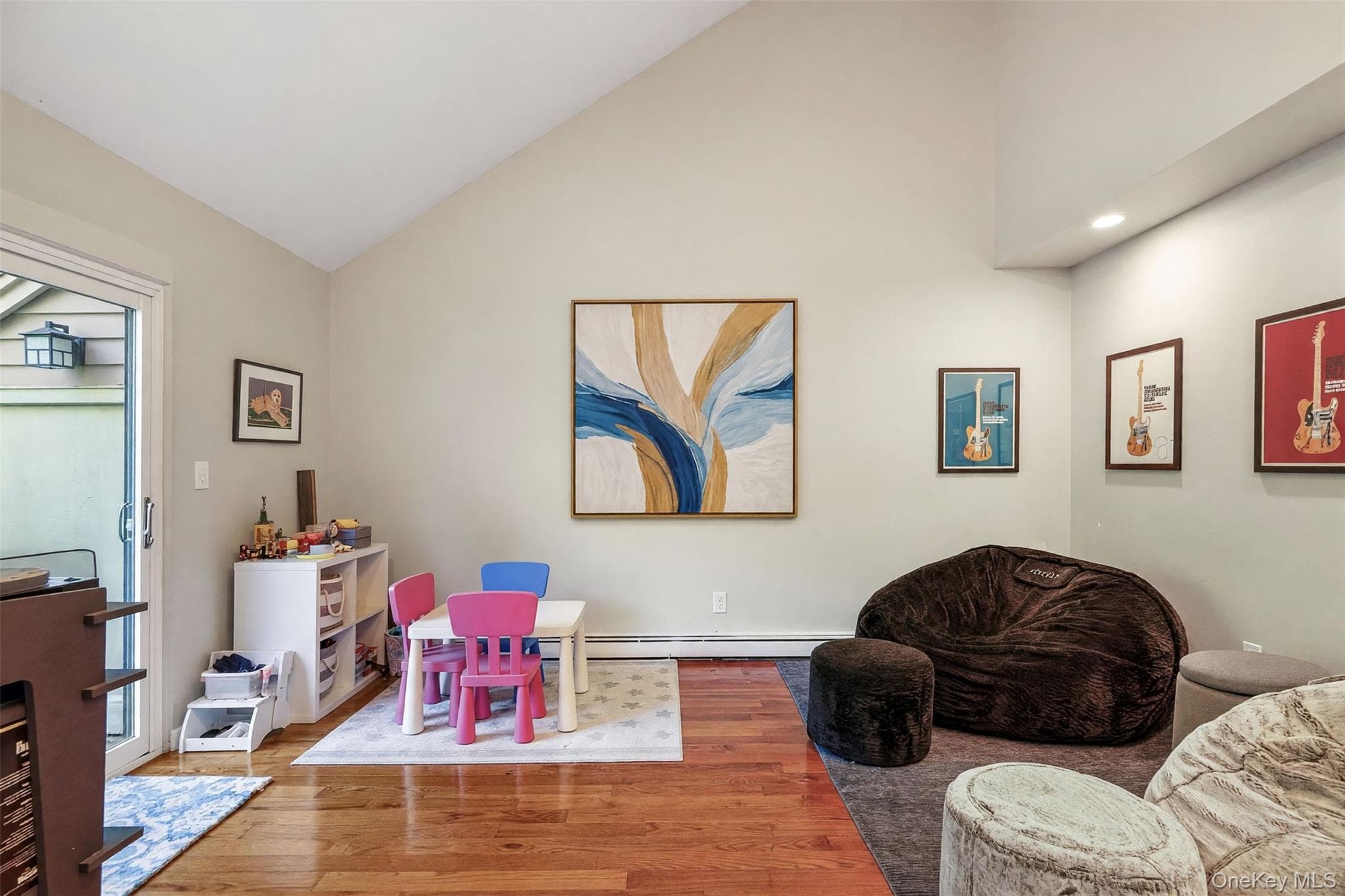 192 Ivy Hill Crescent thumbnail 5