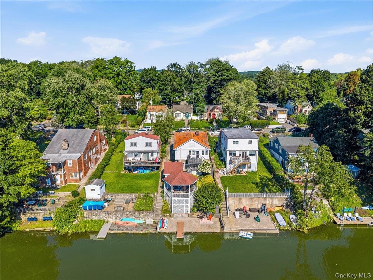 65 Lake Drive thumbnail 4