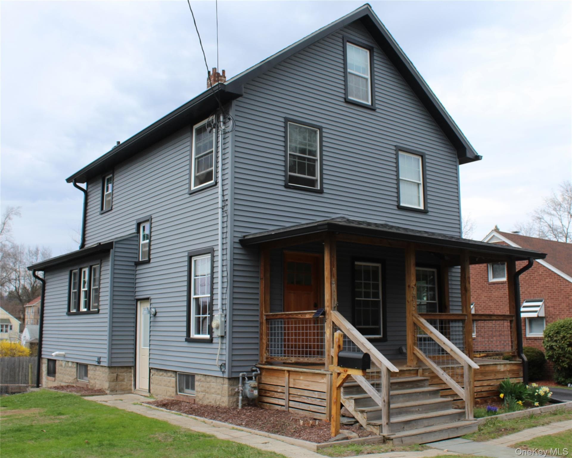 295 Lucas Avenue thumbnail 2