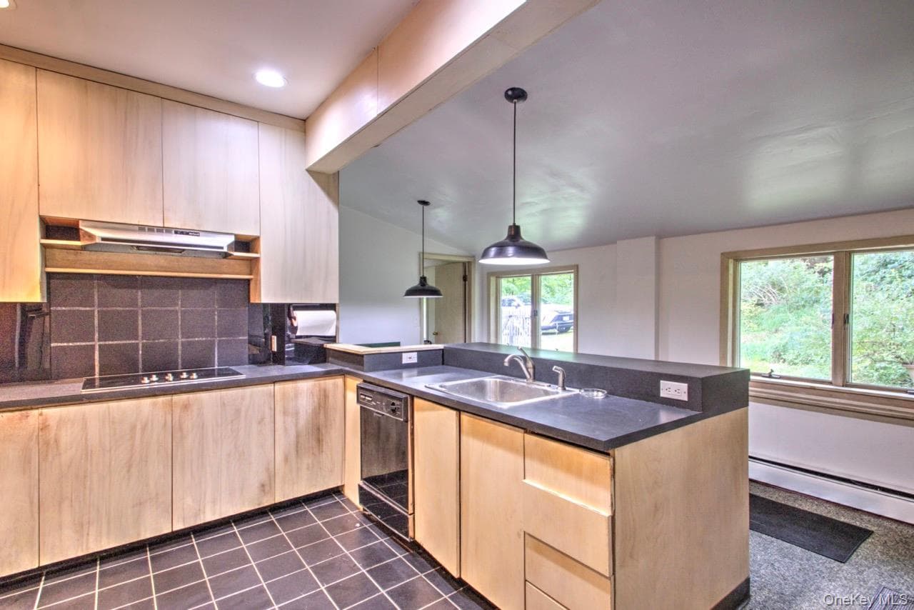 57 Osseo Park Road thumbnail 5