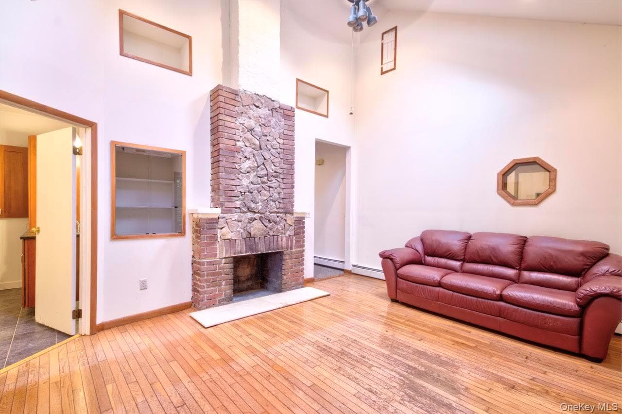 57 Osseo Park Road thumbnail 7