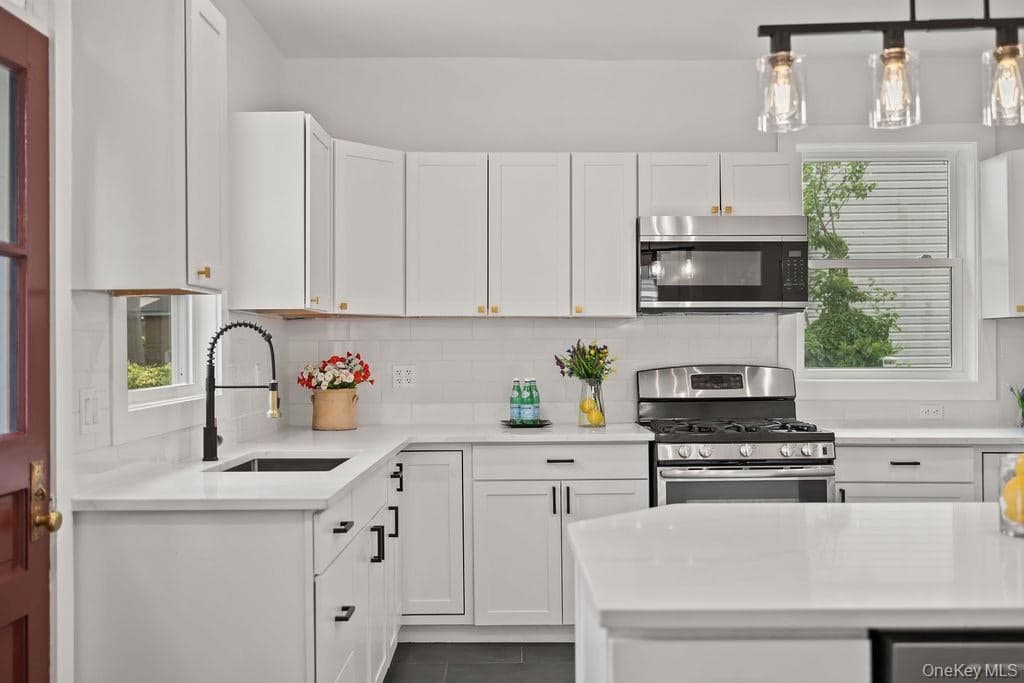 7 Clinton Place thumbnail 3