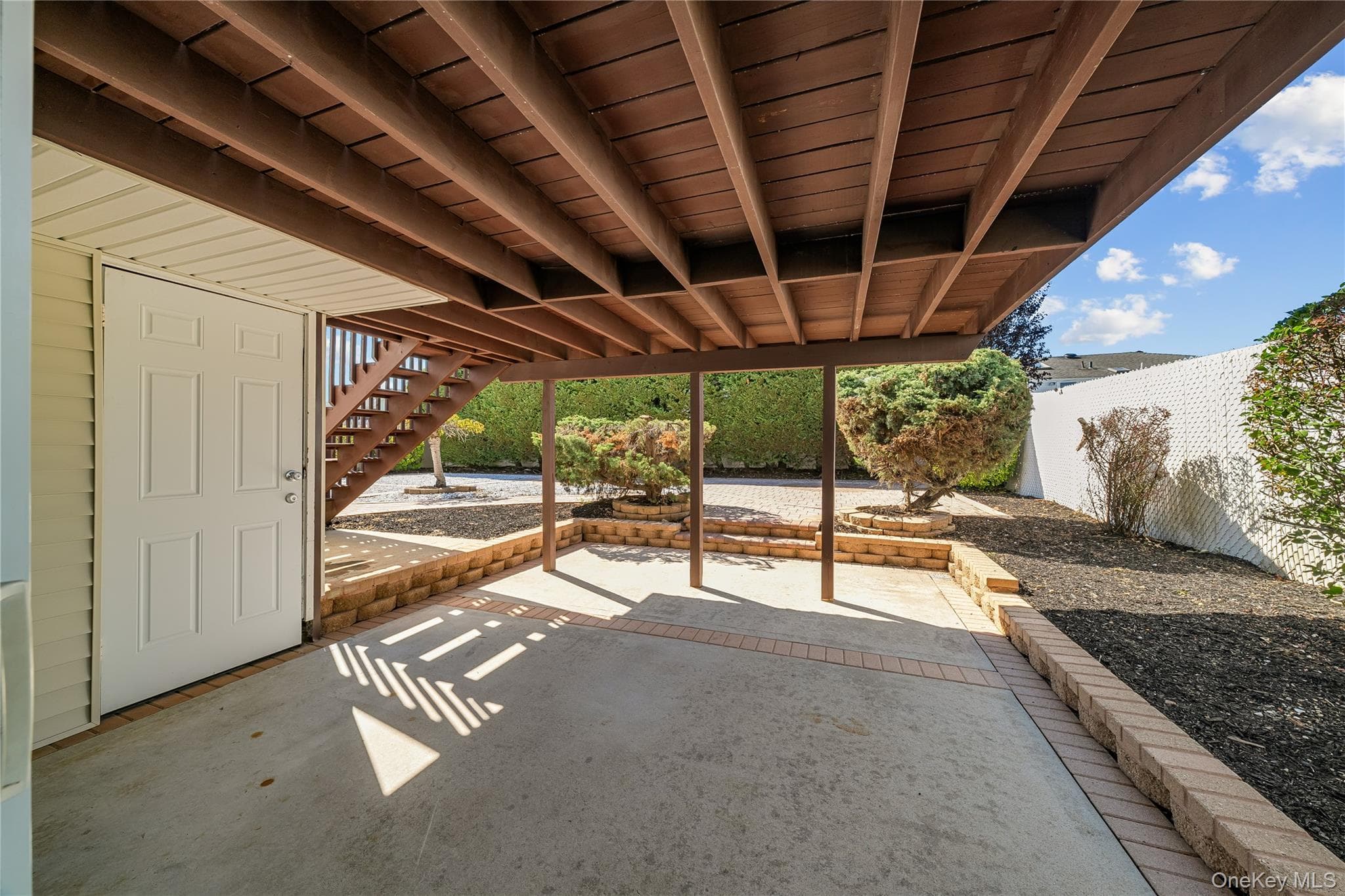 3260 Shore Road thumbnail 33