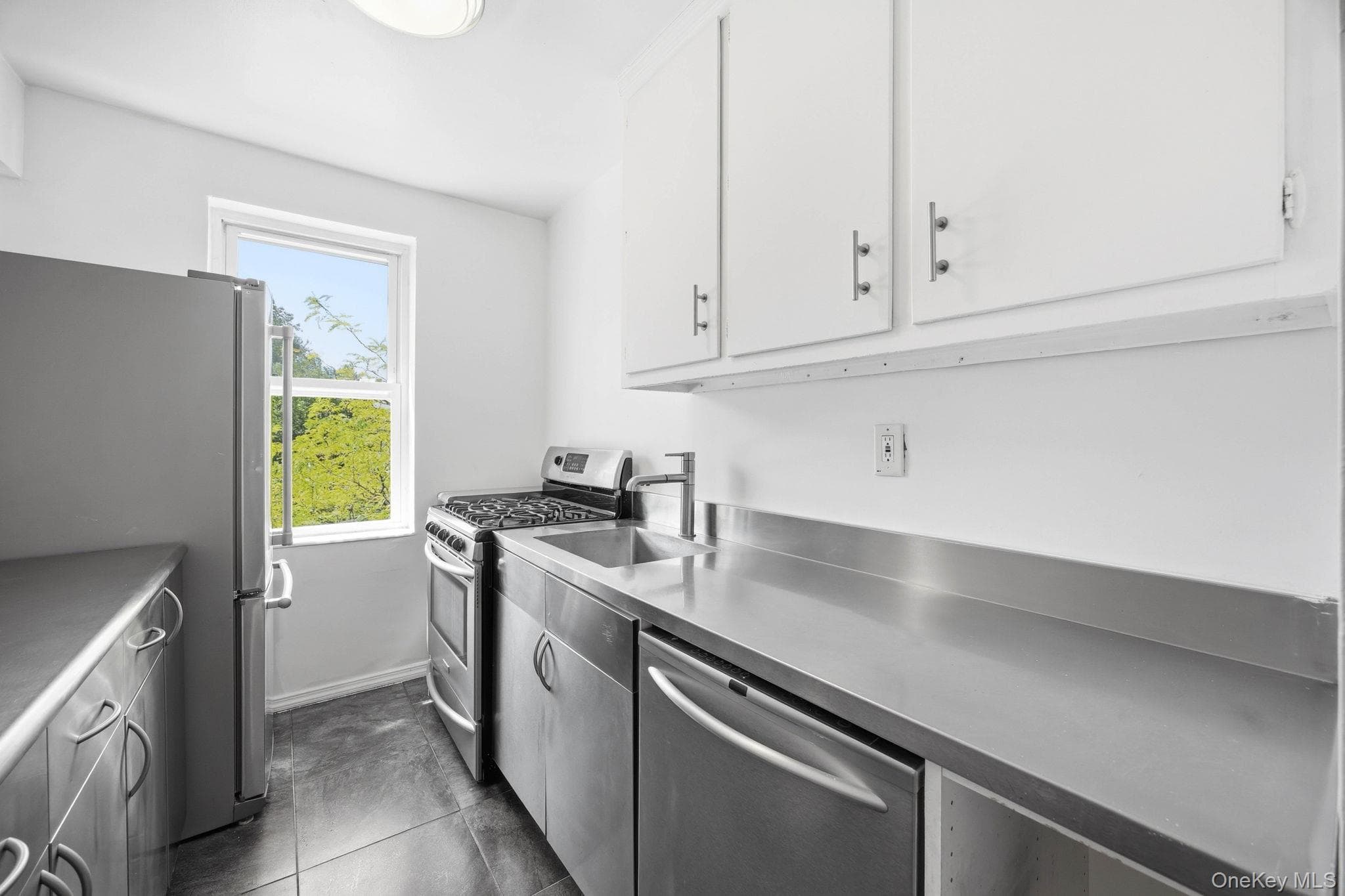 800 Grand Concourse Unit: 2DN thumbnail 5