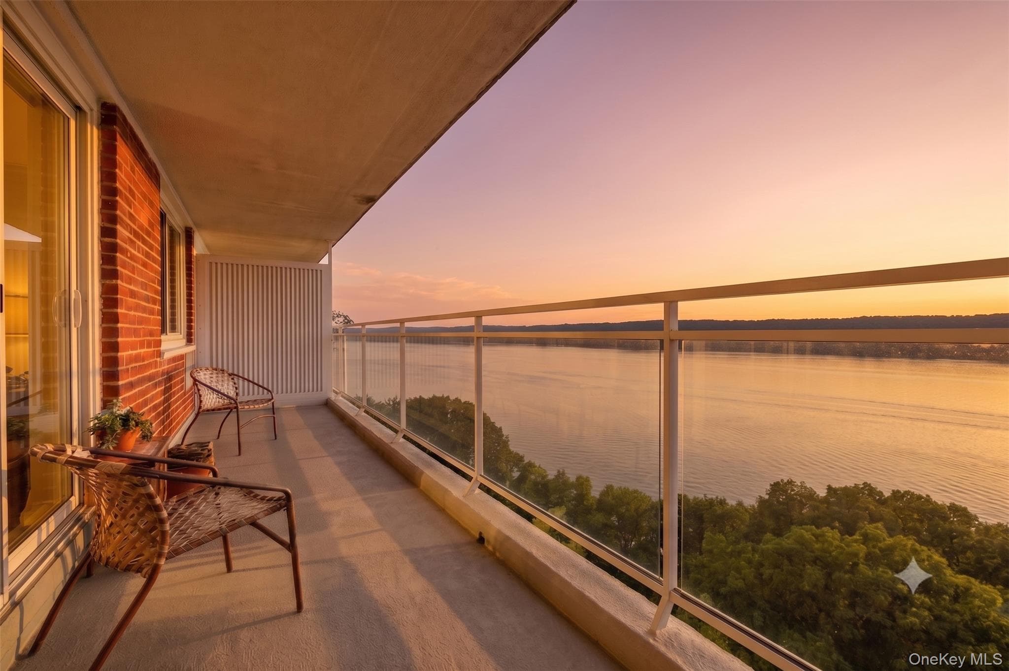 2575 Palisade Avenue Unit: 11J, Bronx