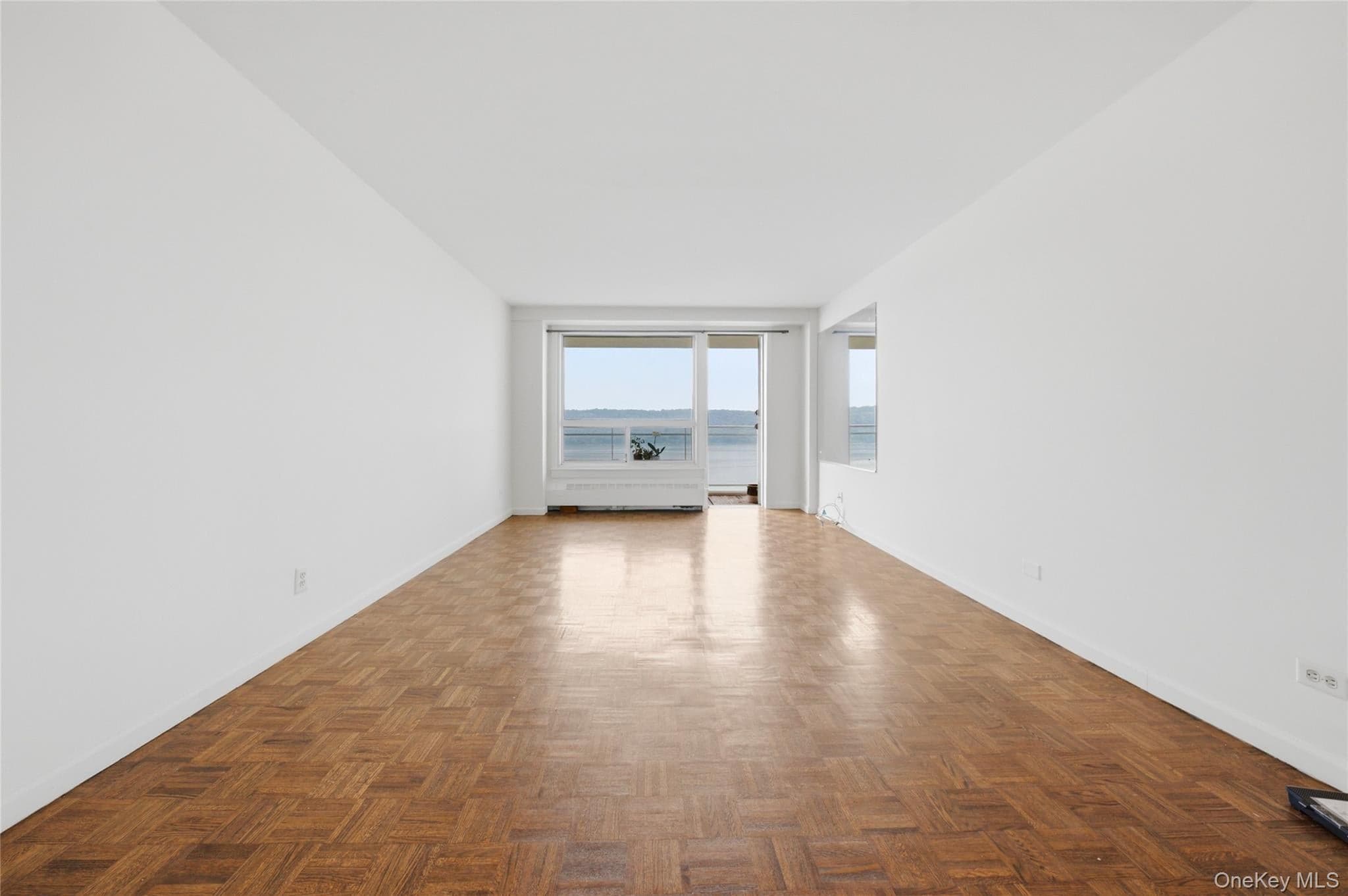 2575 Palisade Avenue Unit: 11J thumbnail 4