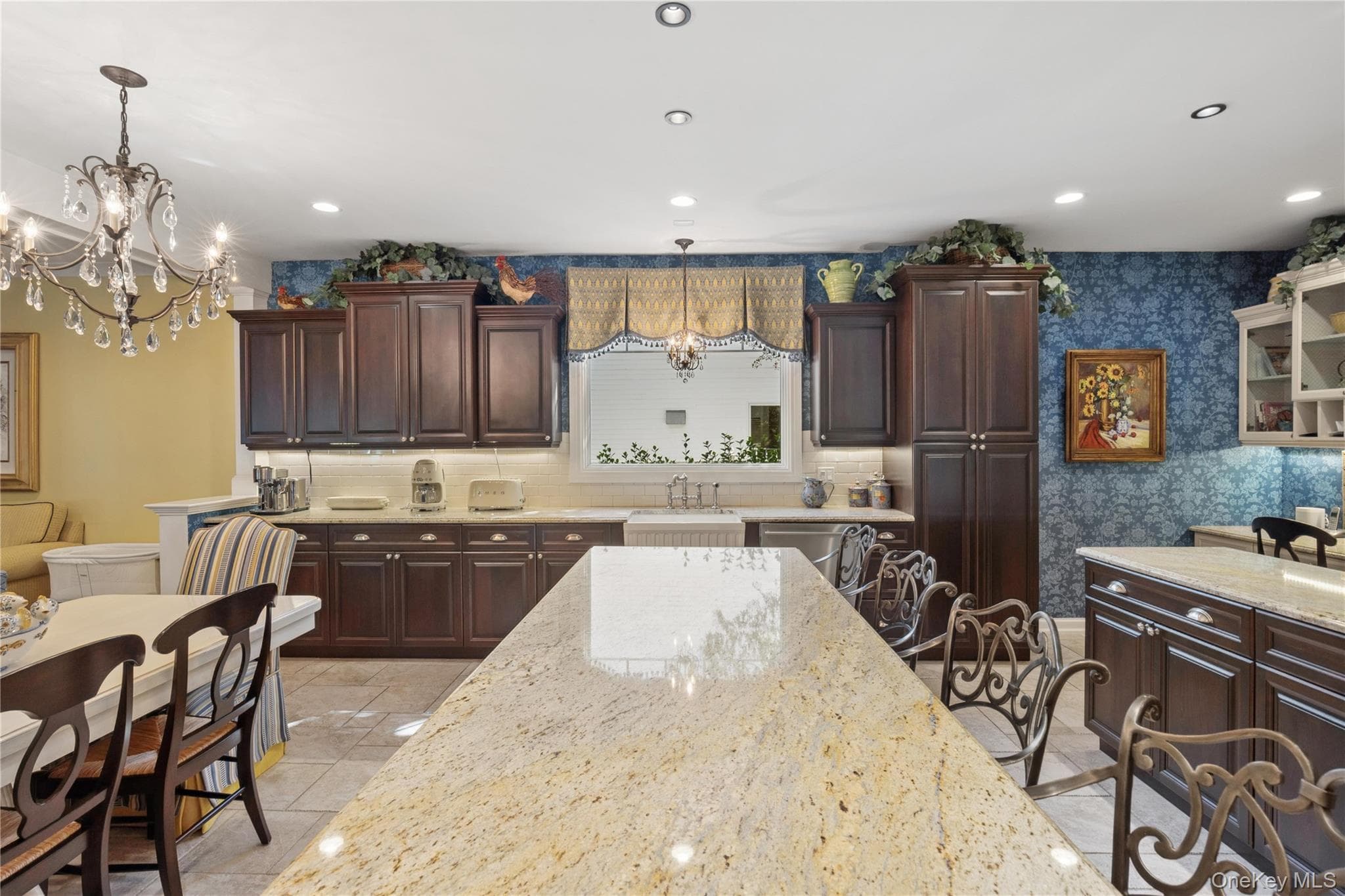14 Esmond Avenue thumbnail 15