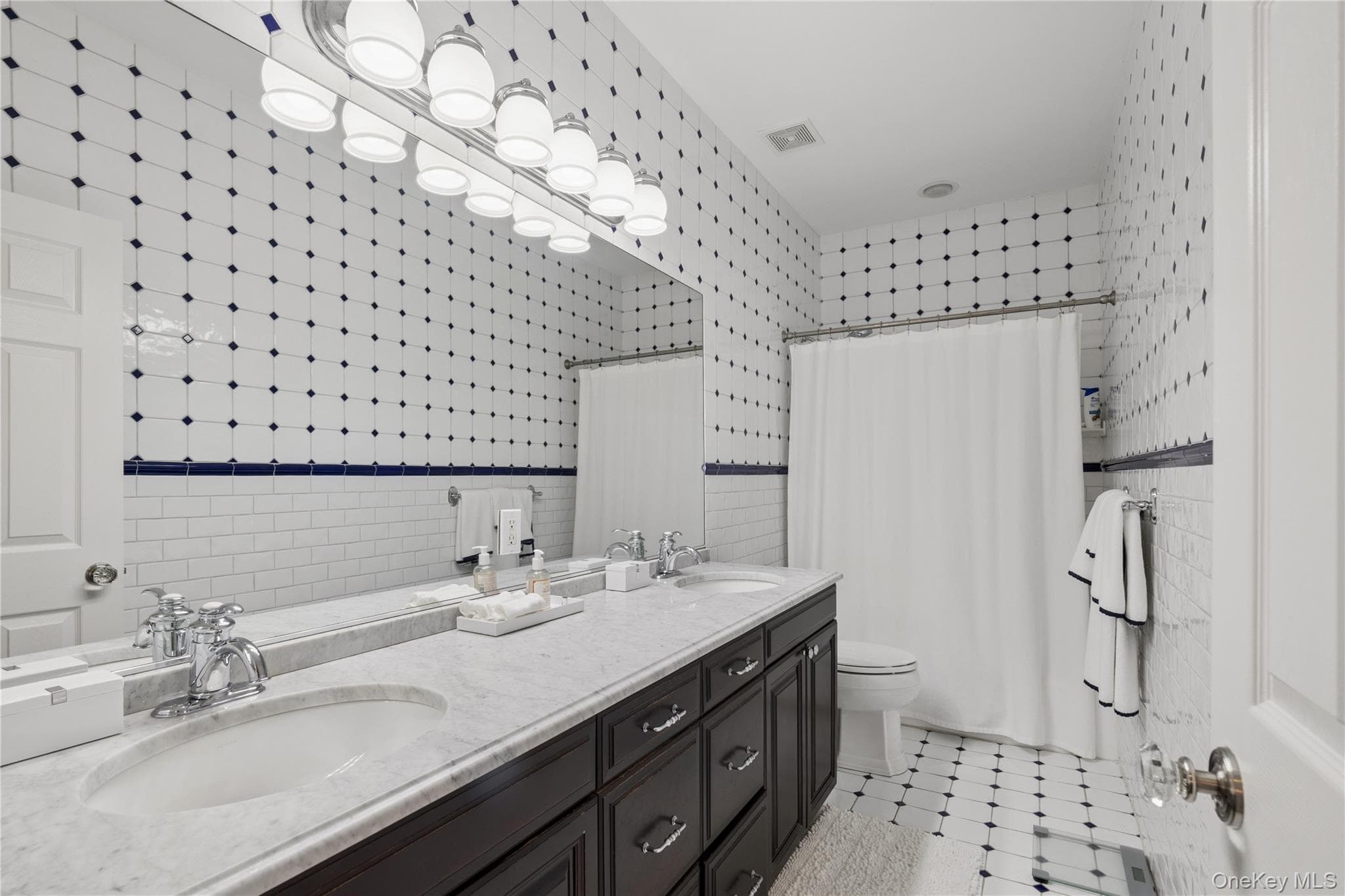 14 Esmond Avenue thumbnail 23