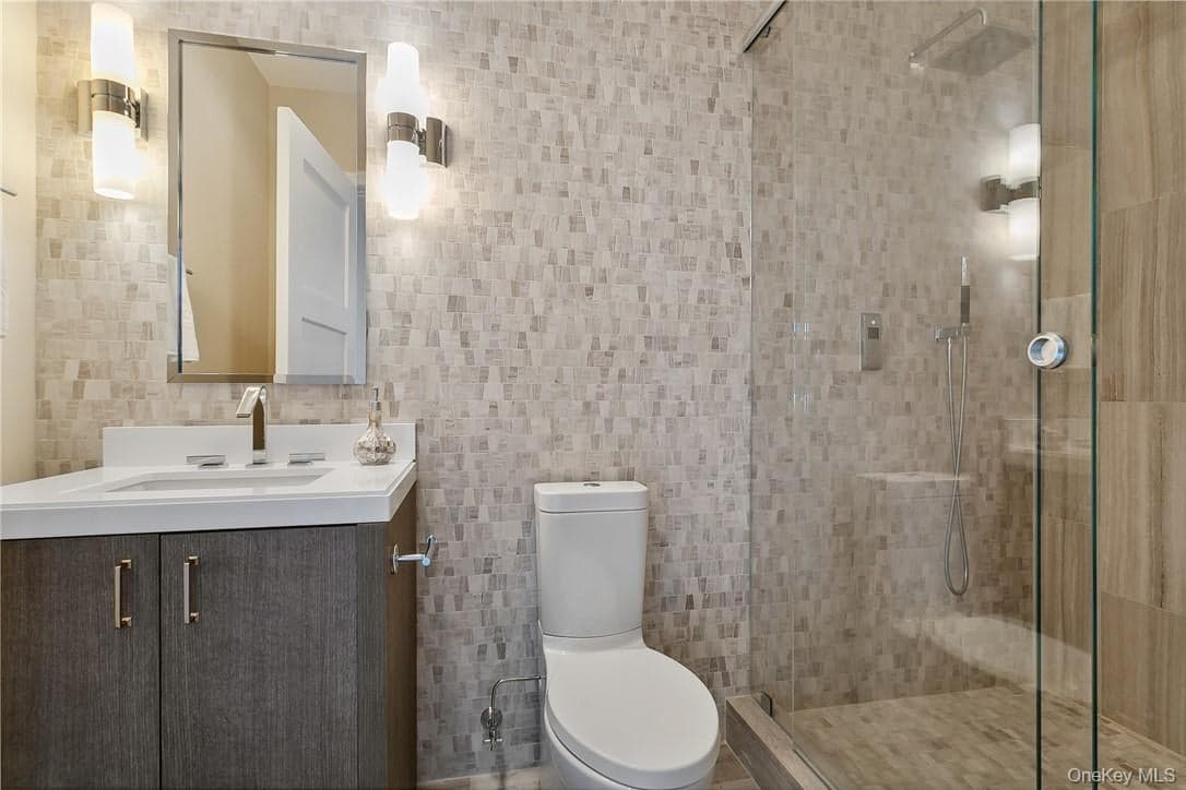 5 Renaissance Square Unit: PH40C thumbnail 18