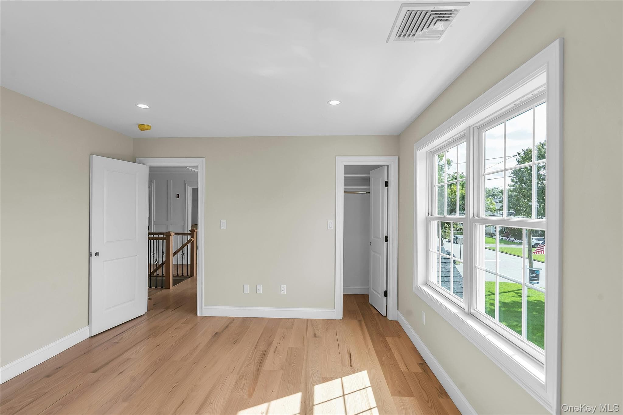 52 Linden Avenue thumbnail 25