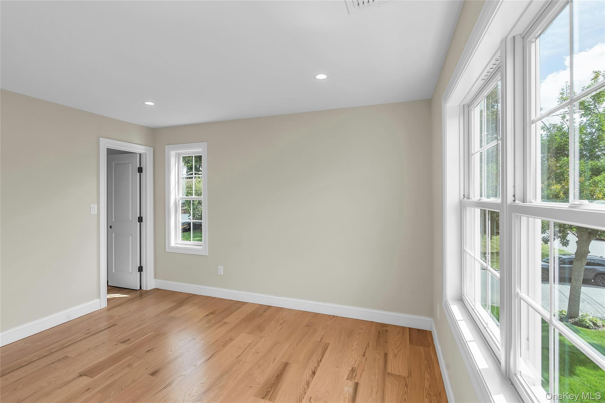 52 Linden Avenue thumbnail 16