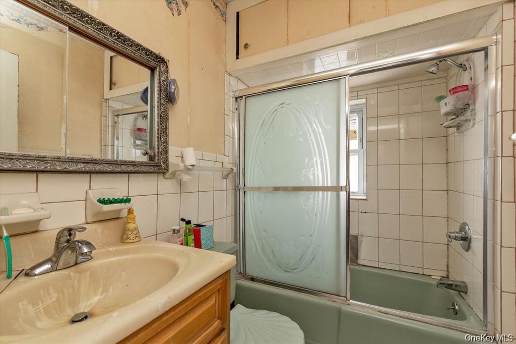 190-26 118th Avenue thumbnail 12