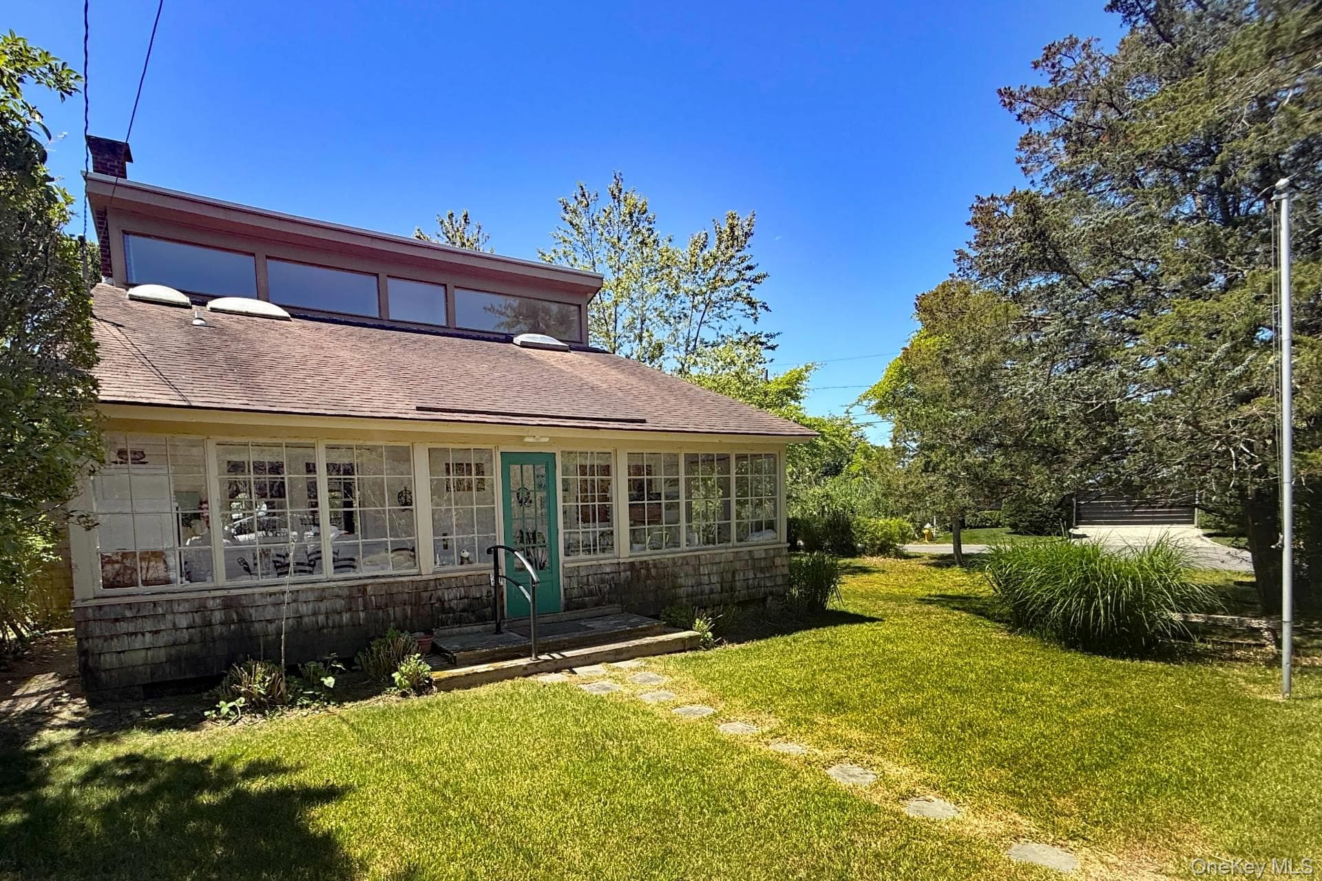 30 Edgemere Drive photo 1